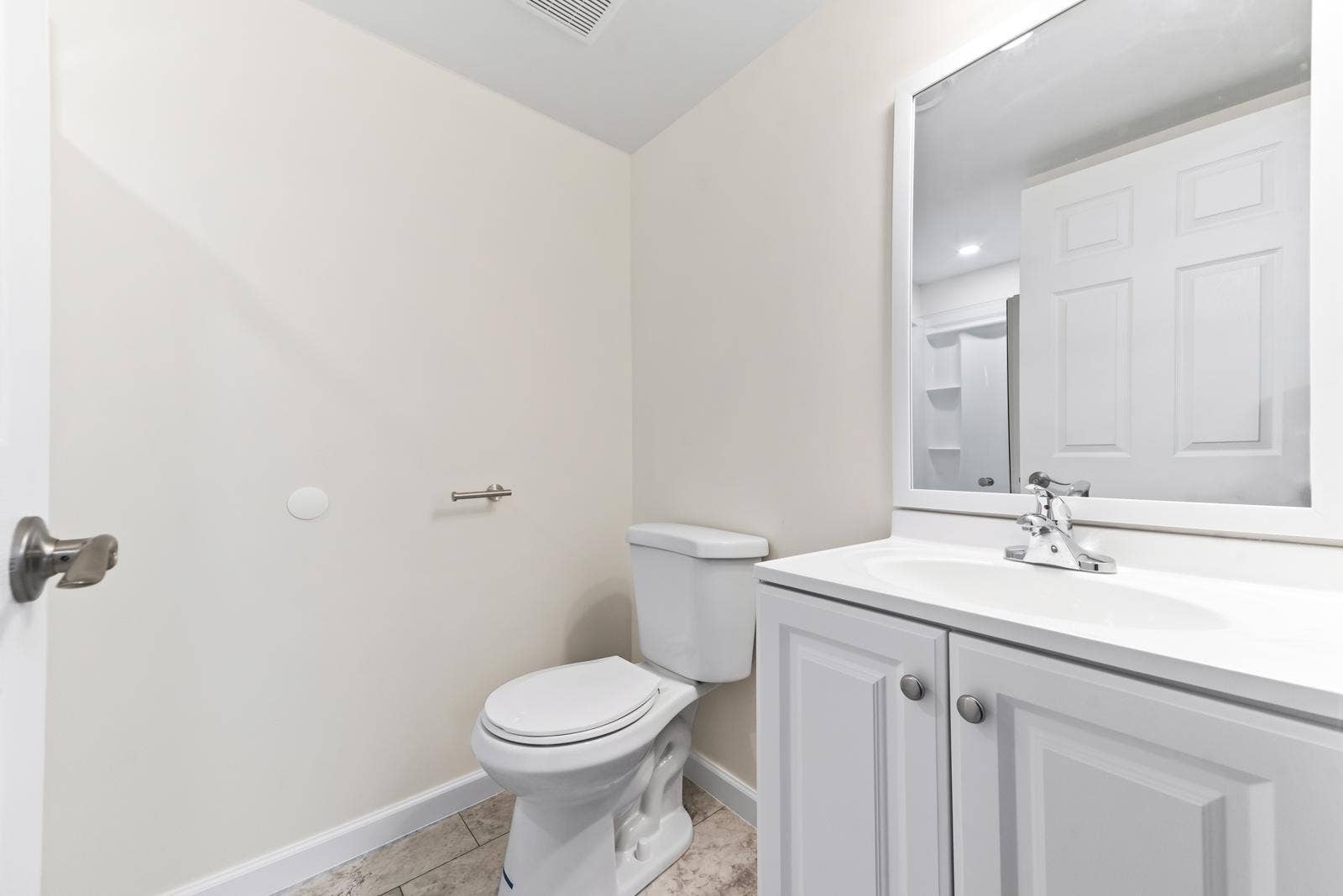 15726 Frisian Lane, Apple Valley, MN 55124 15726 Frisian Lane, Apple Valley, MN 55124