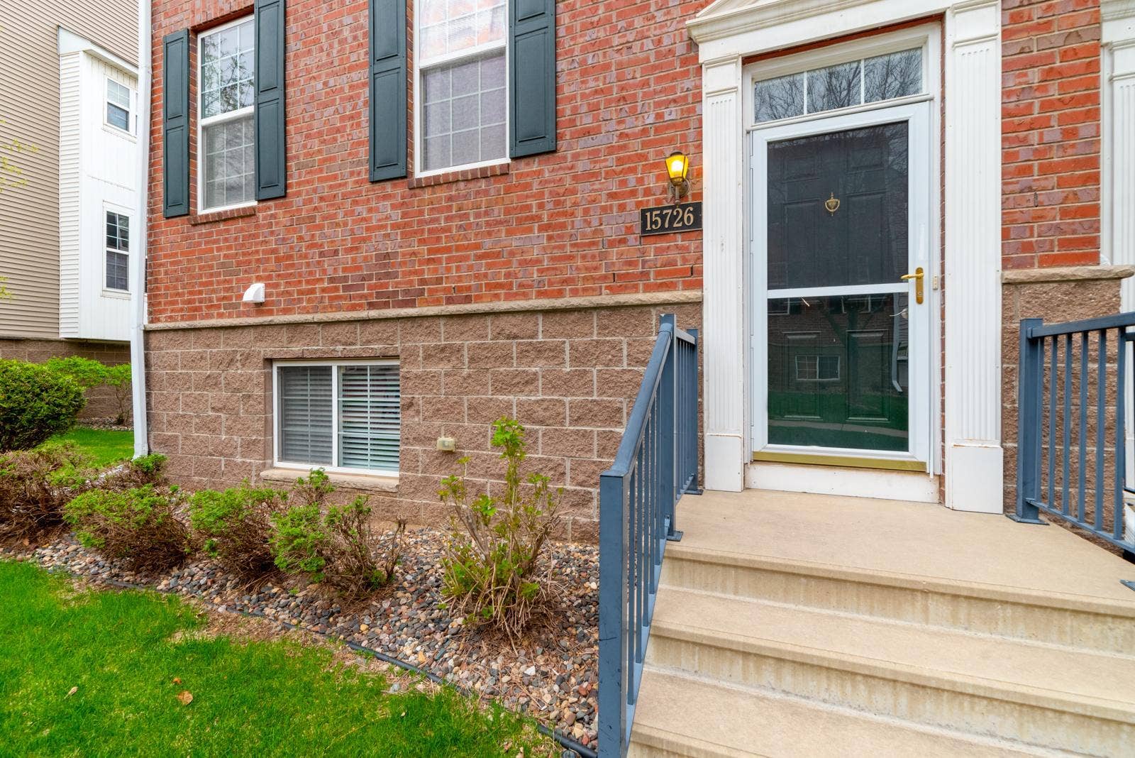 15726 Frisian Lane, Apple Valley, MN 55124 15726 Frisian Lane, Apple Valley, MN 55124