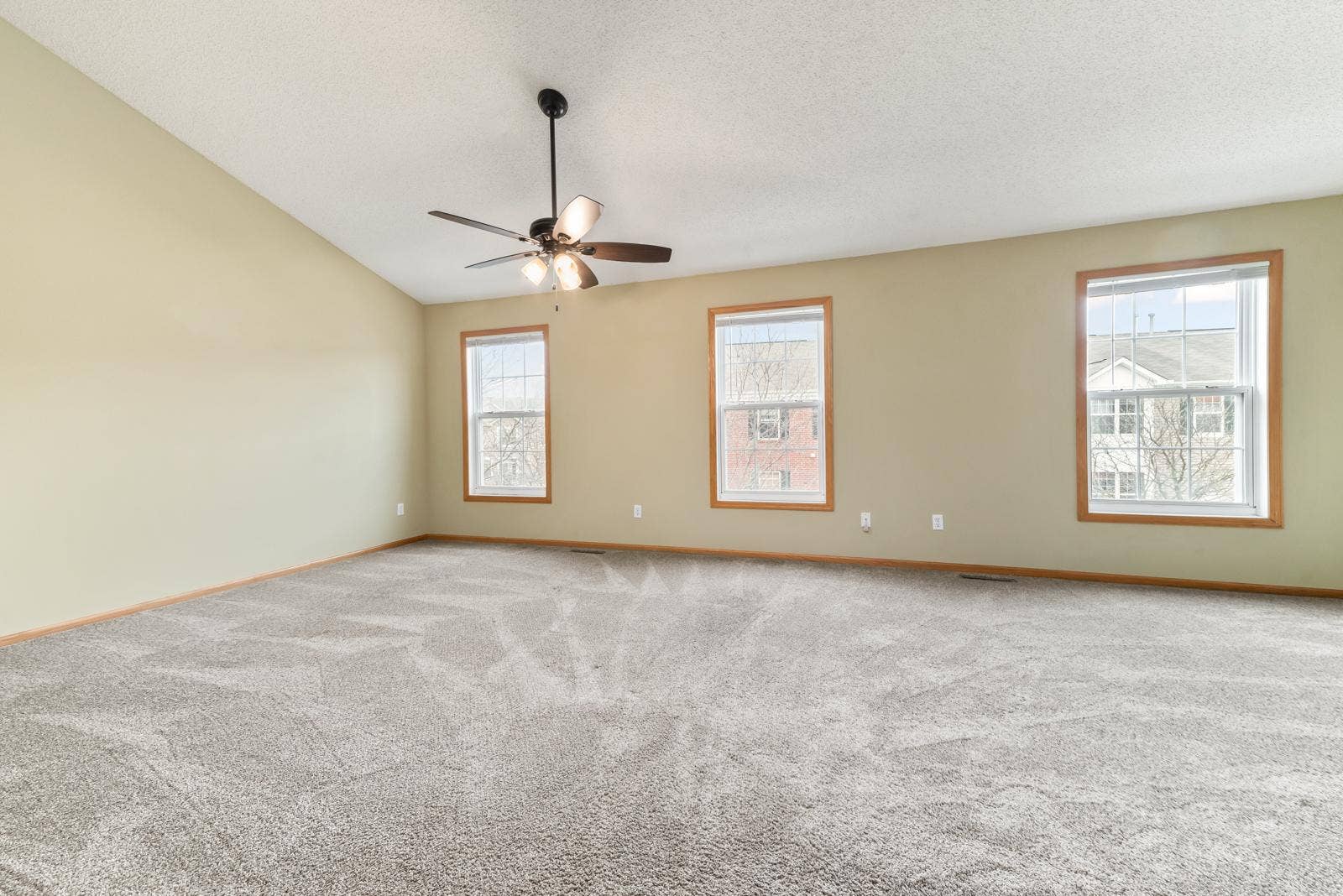 15726 Frisian Lane, Apple Valley, MN 55124 15726 Frisian Lane, Apple Valley, MN 55124