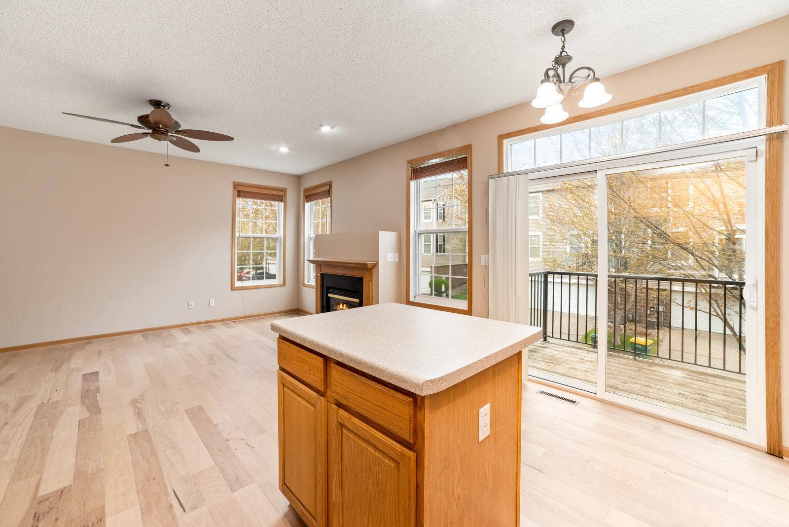 15726 Frisian Lane, Apple Valley, MN 55124 15726 Frisian Lane, Apple Valley, MN 55124