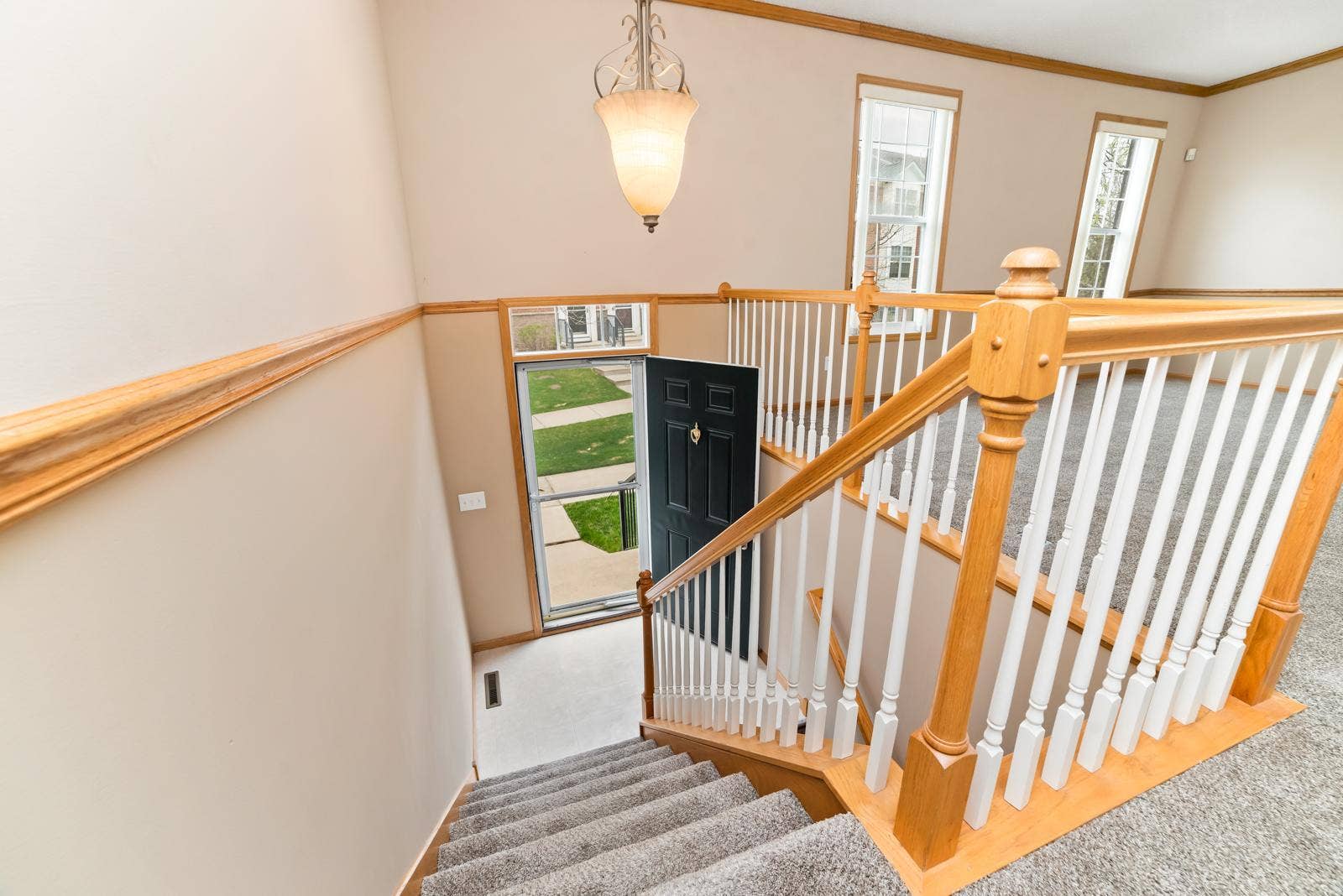 15726 Frisian Lane, Apple Valley, MN 55124 15726 Frisian Lane, Apple Valley, MN 55124