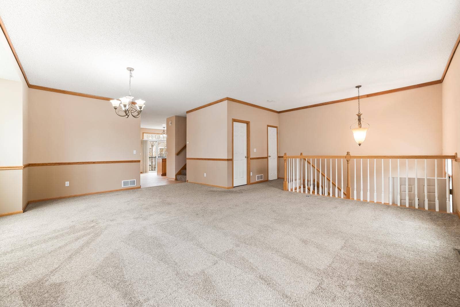 15726 Frisian Lane, Apple Valley, MN 55124 15726 Frisian Lane, Apple Valley, MN 55124