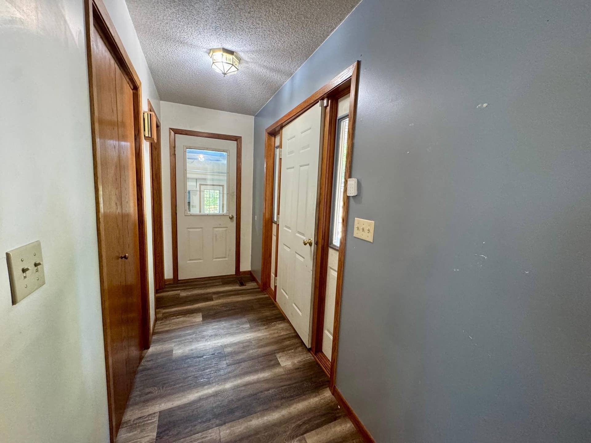 5150 Sherman Drive NE, Bemidji, MN 56601 Front Entryway 1