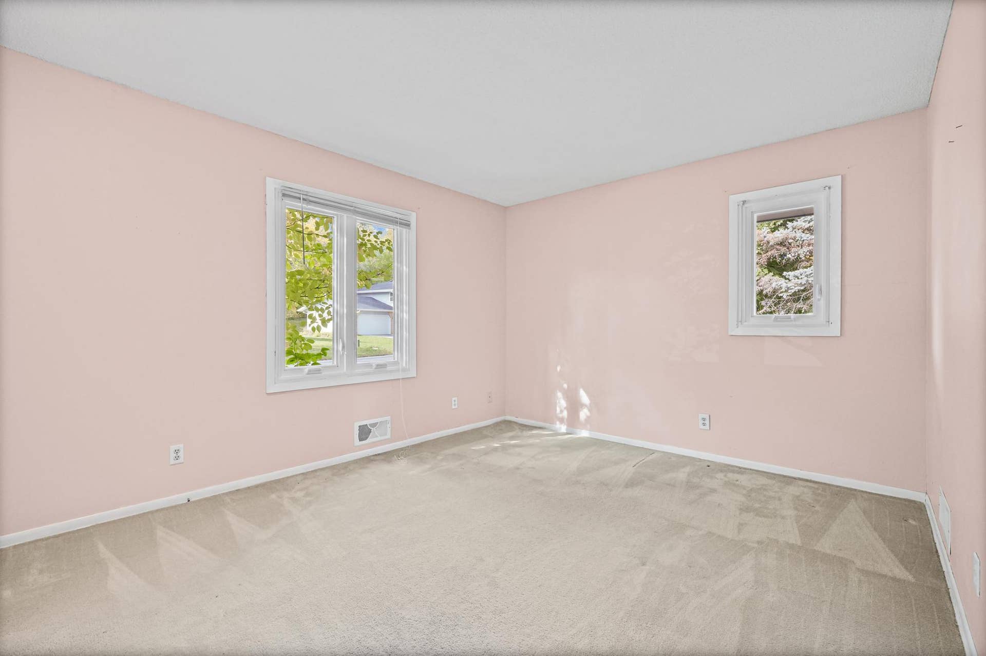10243 Rich Road, Bloomington, MN 55437 10243 Rich Road, Bloomington, MN 55437