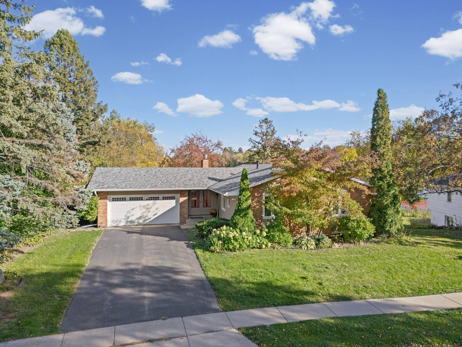 10243 Rich Road, Bloomington, MN 55437 10243 Rich Road, Bloomington, MN 55437