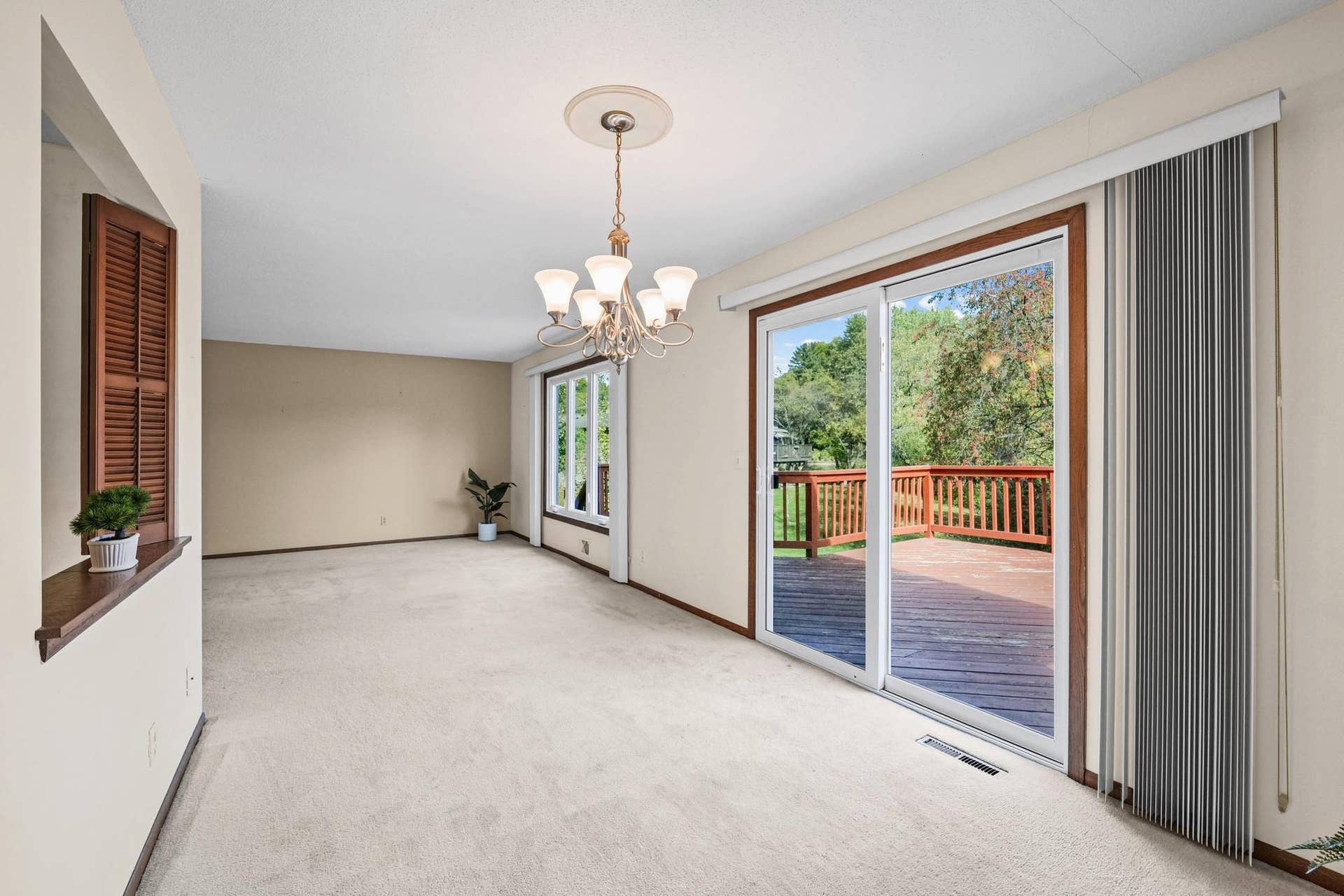 10243 Rich Road, Bloomington, MN 55437 10243 Rich Road, Bloomington, MN 55437