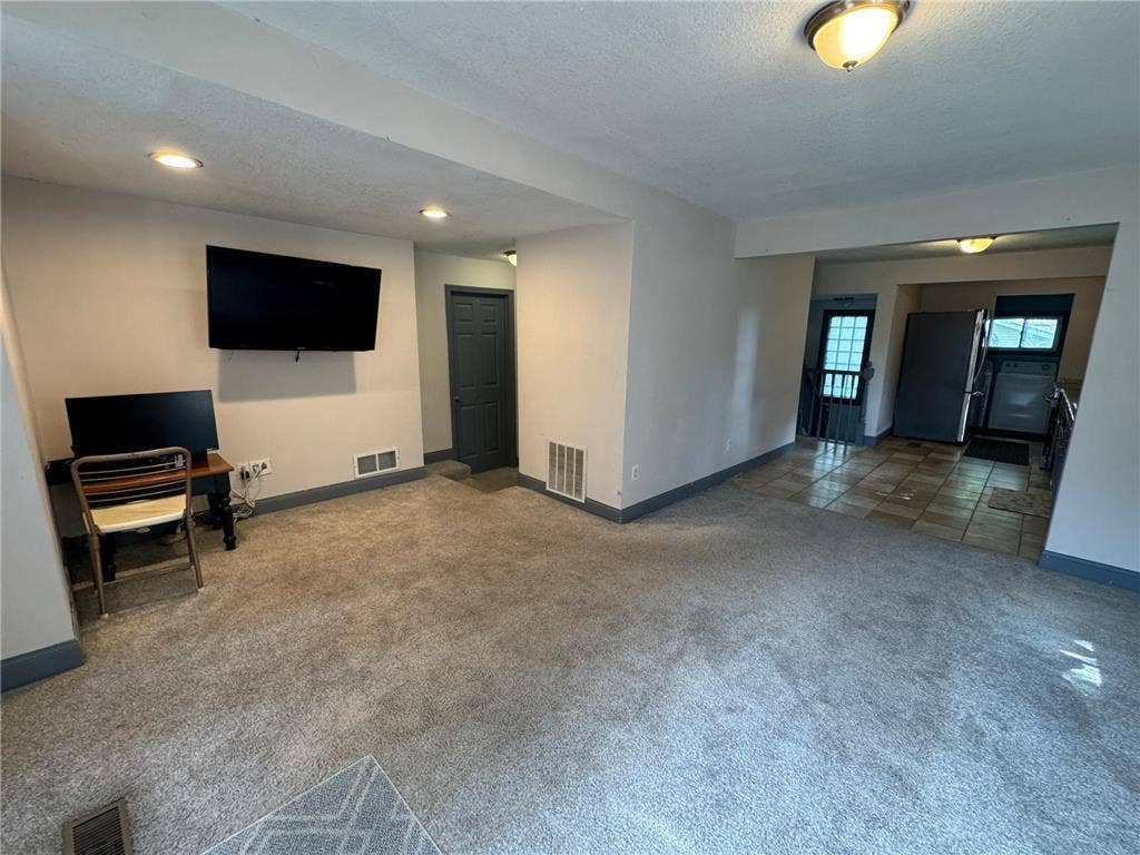 878 Monroe Court, 103, Saint Paul, MN 55102