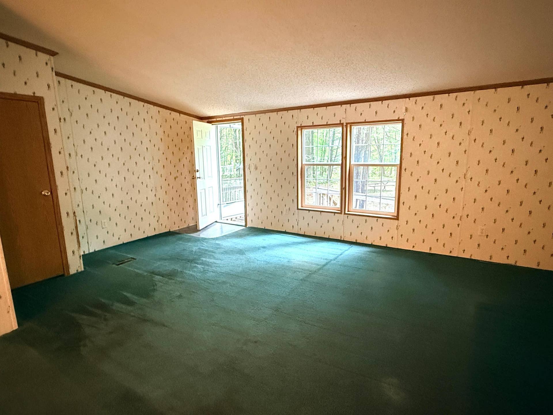 9446 Pony Lake Road NW, Bemidji, MN 56601 Living room