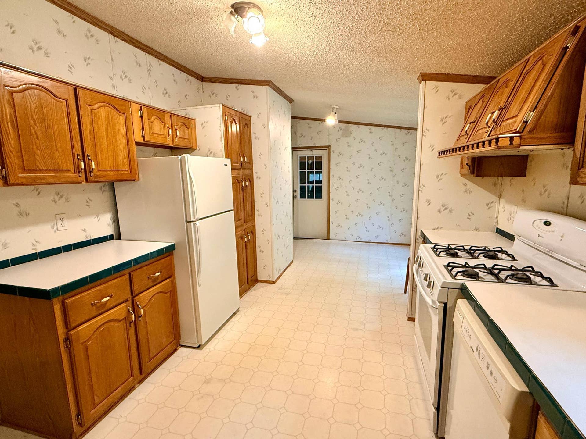 9446 Pony Lake Road NW, Bemidji, MN 56601 Kitchen
