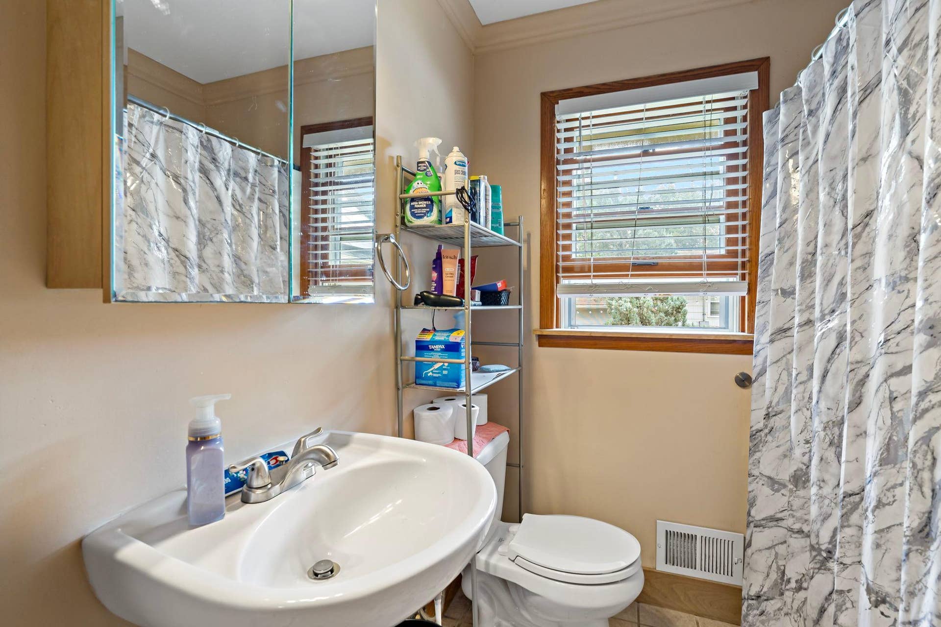 5749 Bloomington Avenue, 17, Minneapolis, MN 55417 Full bathroom with pedestal sink.