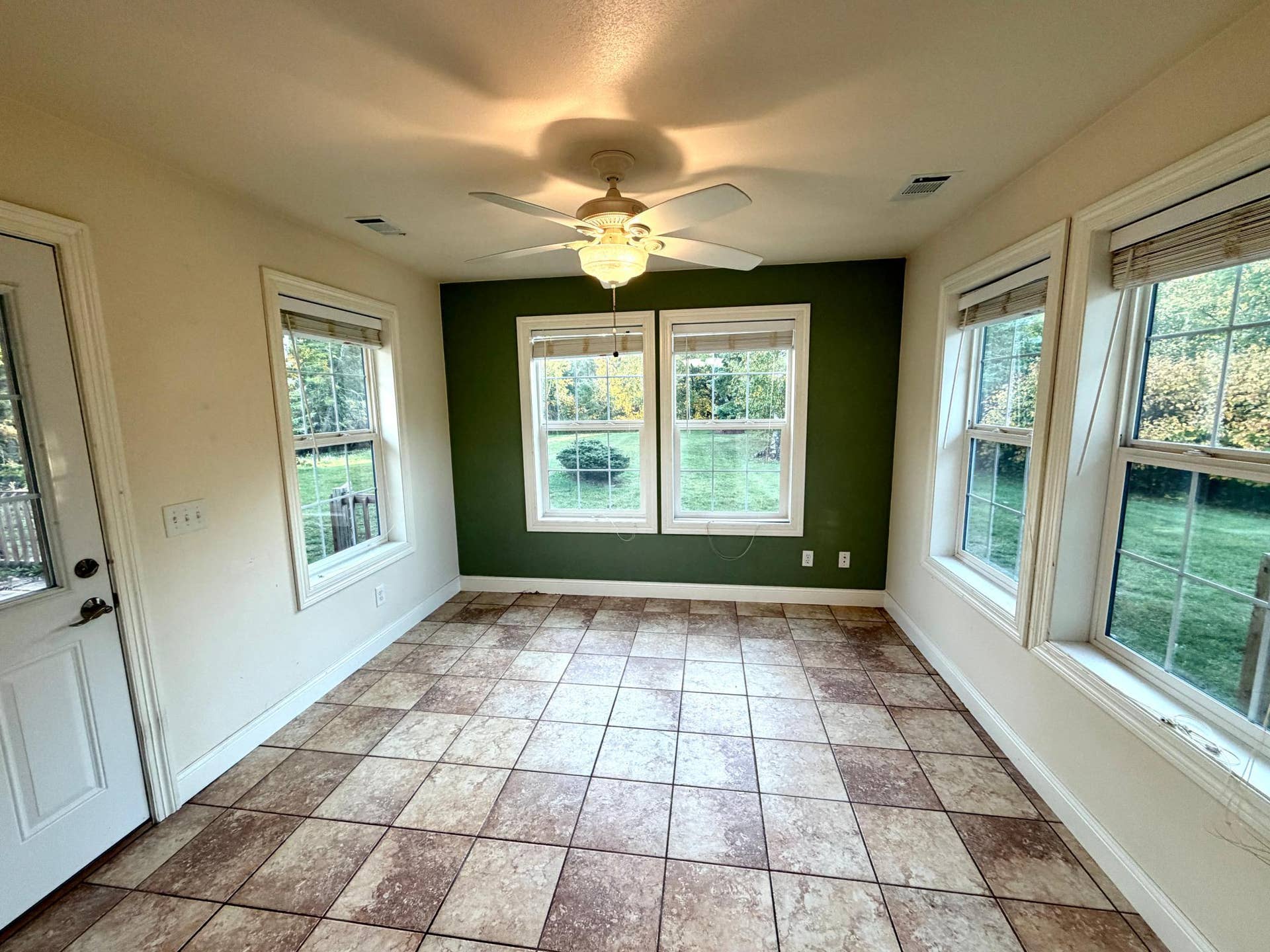 5546 Goranson Court NW, Bemidji, MN 56601 Sunroom.jpeg