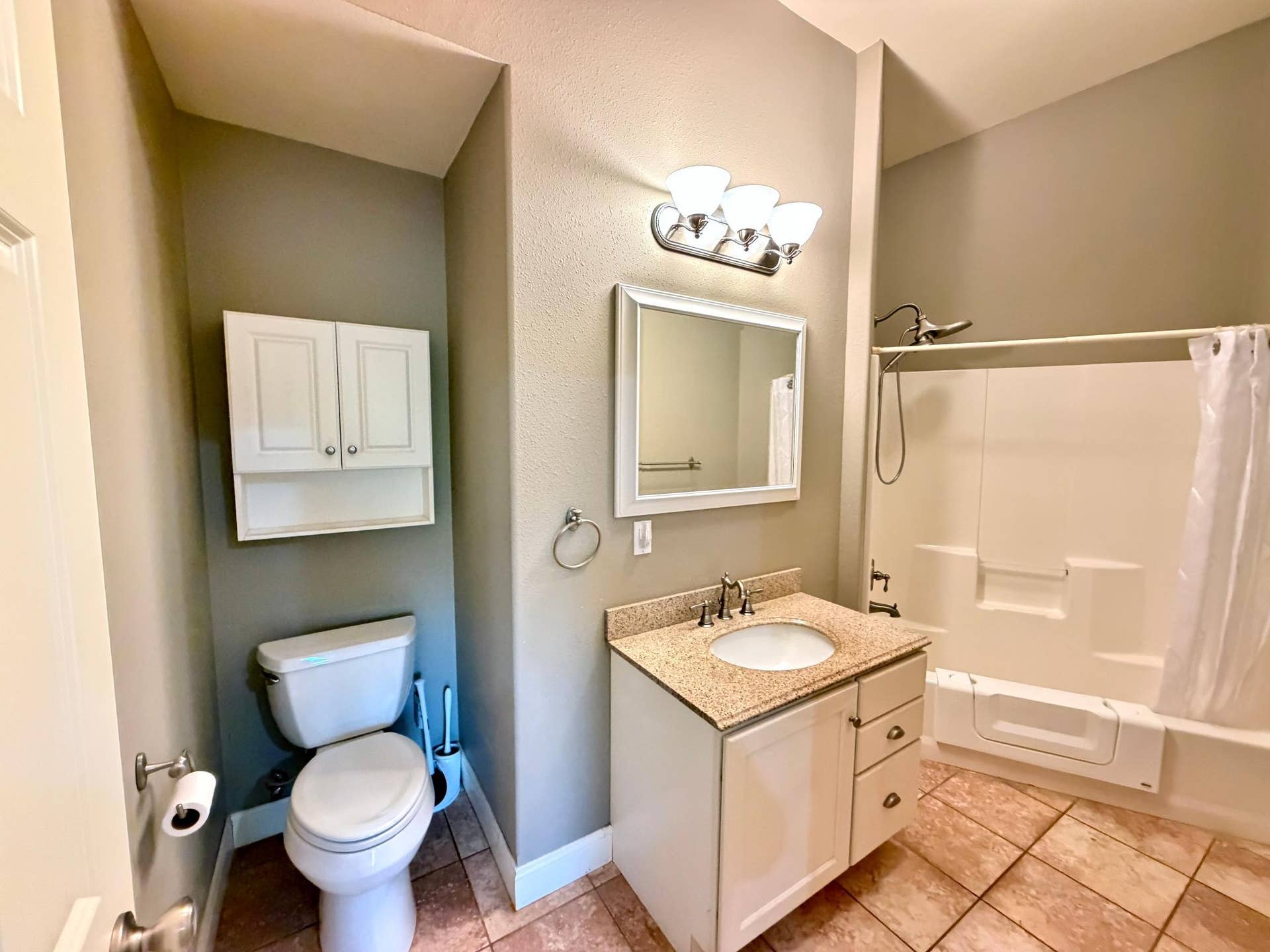 5546 Goranson Court NW, Bemidji, MN 56601 Primary Full Bath.jpeg