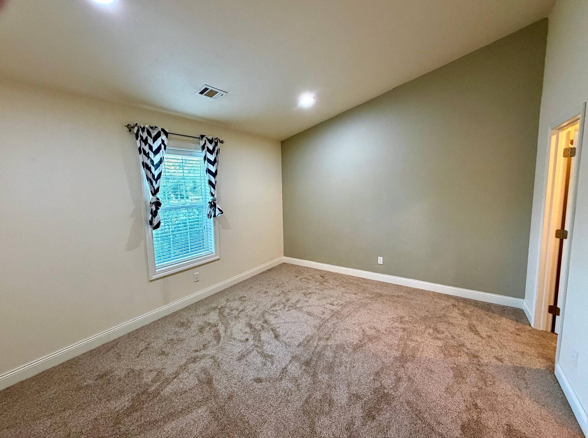 5546 Goranson Court NW, Bemidji, MN 56601 Primary Bedroom.jpeg