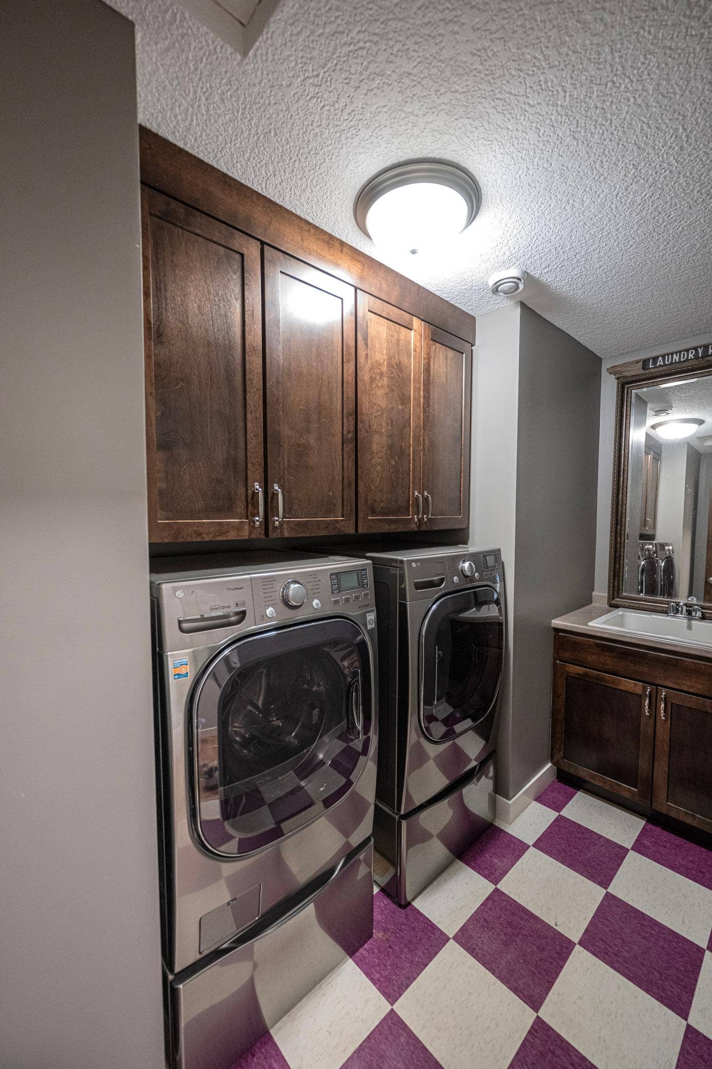 3358 Pete Miller Lane N, Stillwater, MN 55082 Laundry.jpg