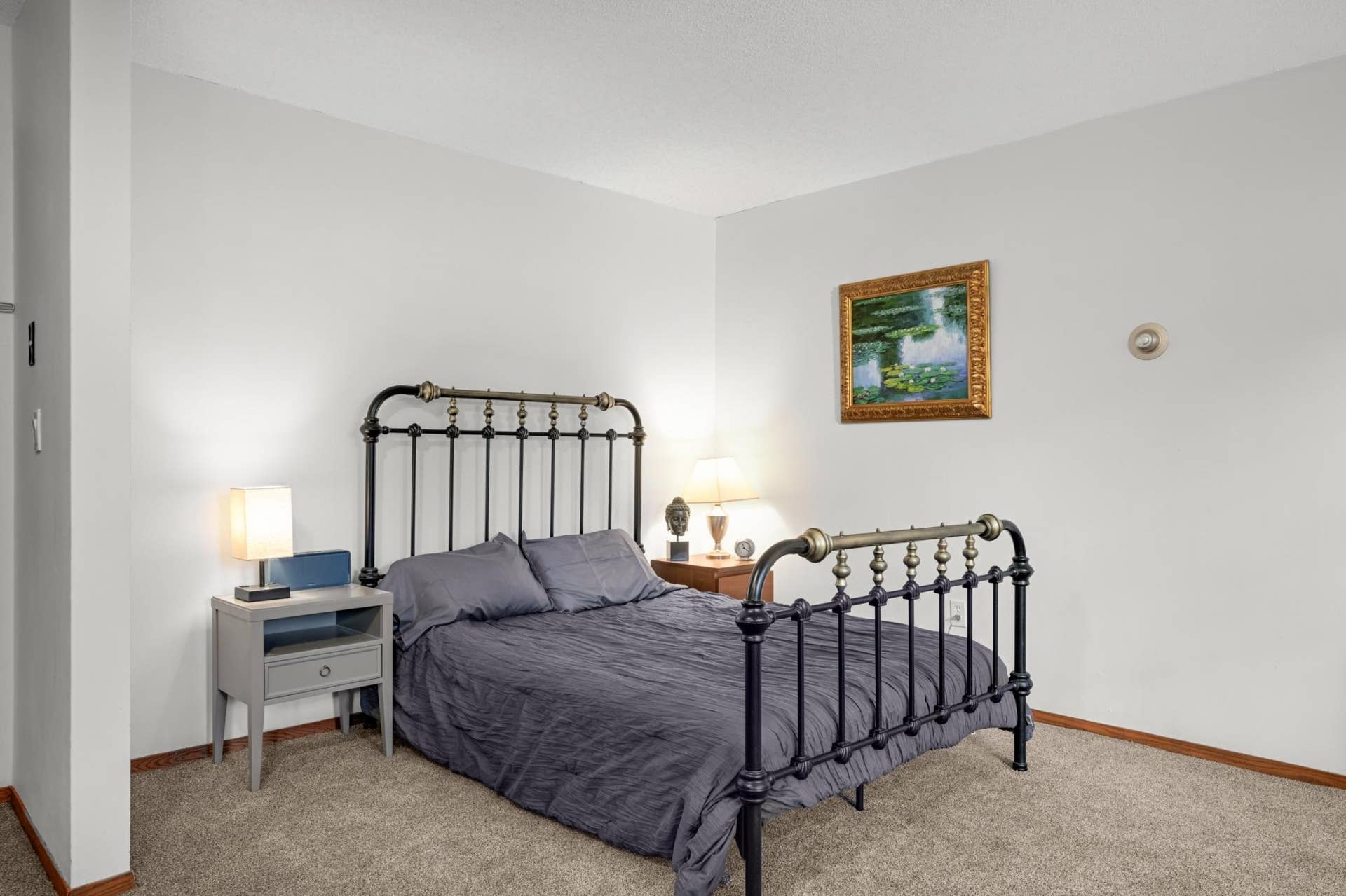 2536 Dupont Avenue S, #101, 47, Minneapolis, MN 55405 Accommodates a bedroom set or bring in your own Murphy Bed system.