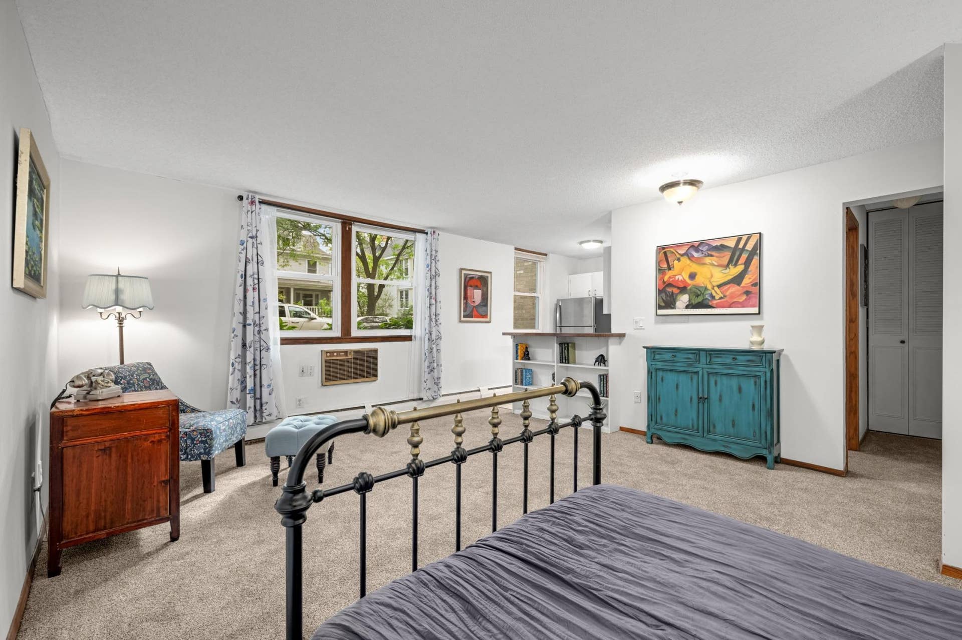 2536 Dupont Avenue S, #101, 47, Minneapolis, MN 55405 Welcome to affordable Uptown living!