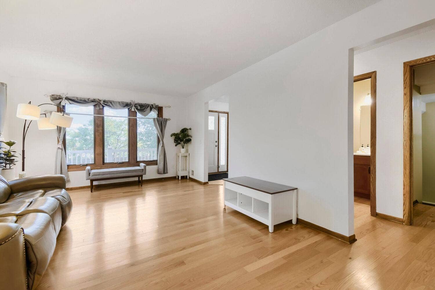 2729 N 3rd Street - Web Quality - 012 - 12 Living Room.jpg