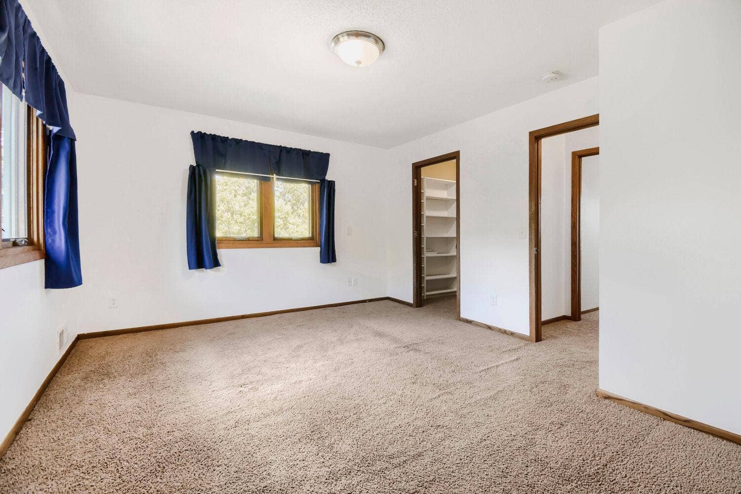 2729 N 3rd Street - Web Quality - 022 - 22 Primary Bedroom.jpg