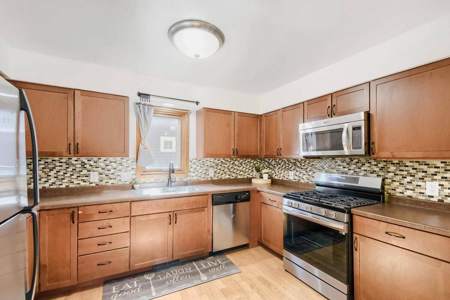 2729 N 3rd Street - Web Quality - 015 - 15 Kitchen.jpg