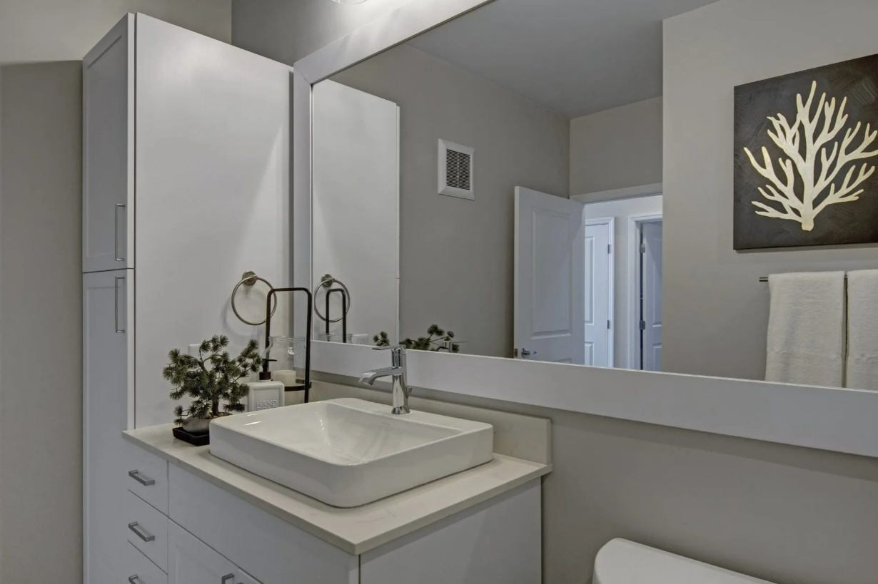 1477 W Lake St, #N639, 23, Minneapolis, MN 55408 1477 W Lake St, #N639, 23, Minneapolis, MN 55408