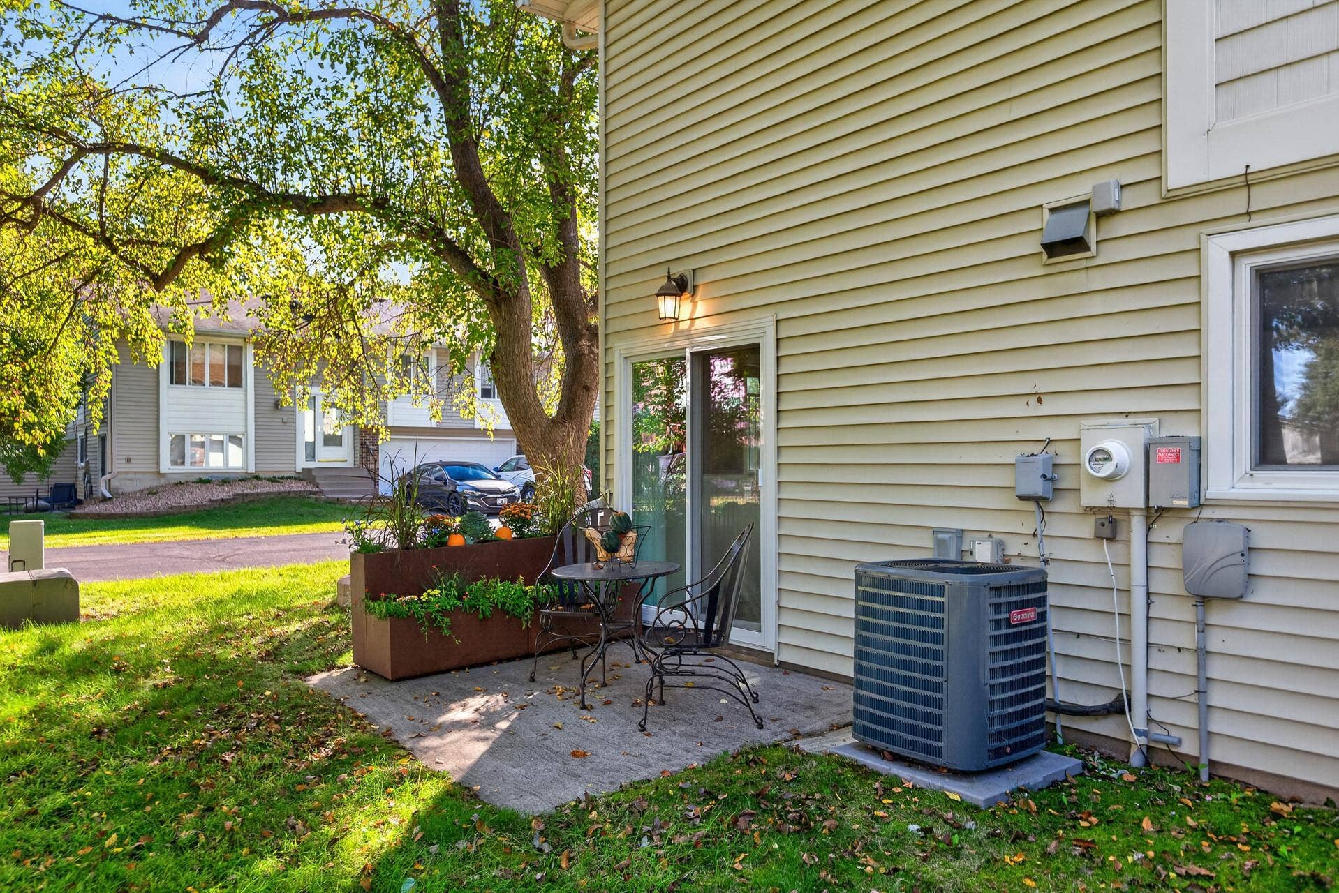 11037 104th Place N, Maple Grove, MN 55369 11037 104th Place N, Maple Grove, MN 55369