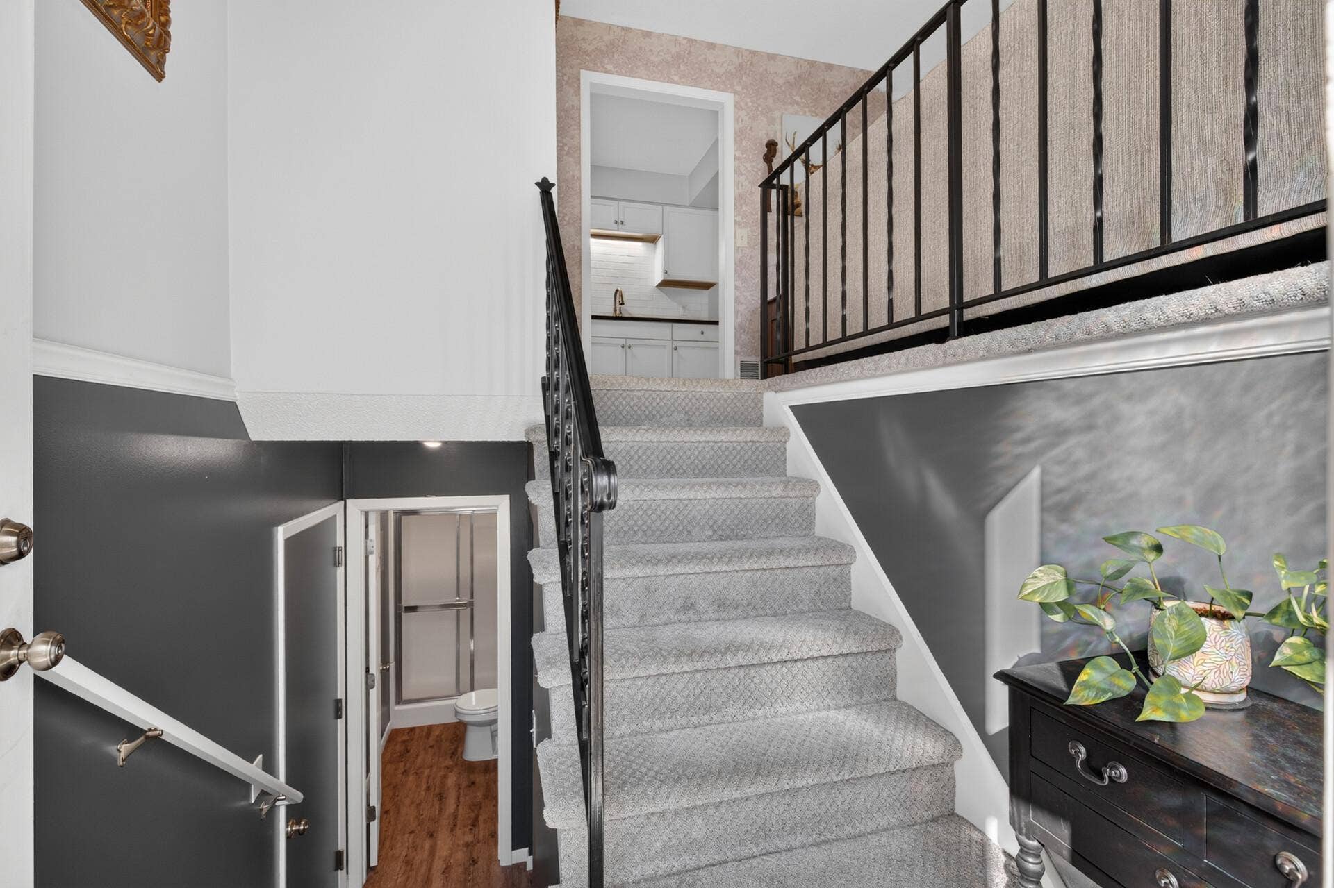 11037 104th Place N, Maple Grove, MN 55369 11037 104th Place N, Maple Grove, MN 55369