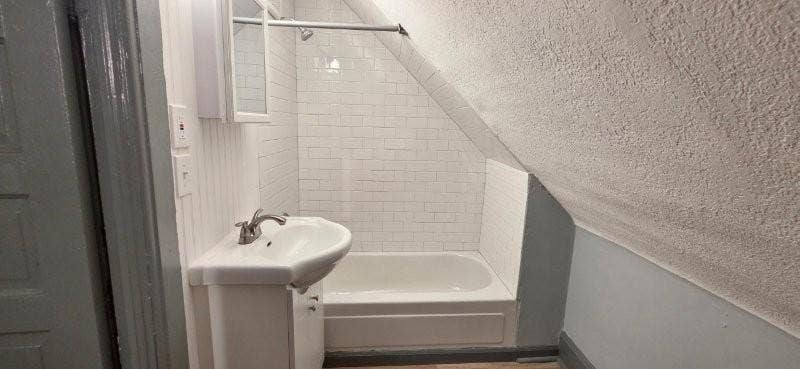 367 Blair Avenue, 102, Saint Paul, MN 55103 20260825_084328.jpg