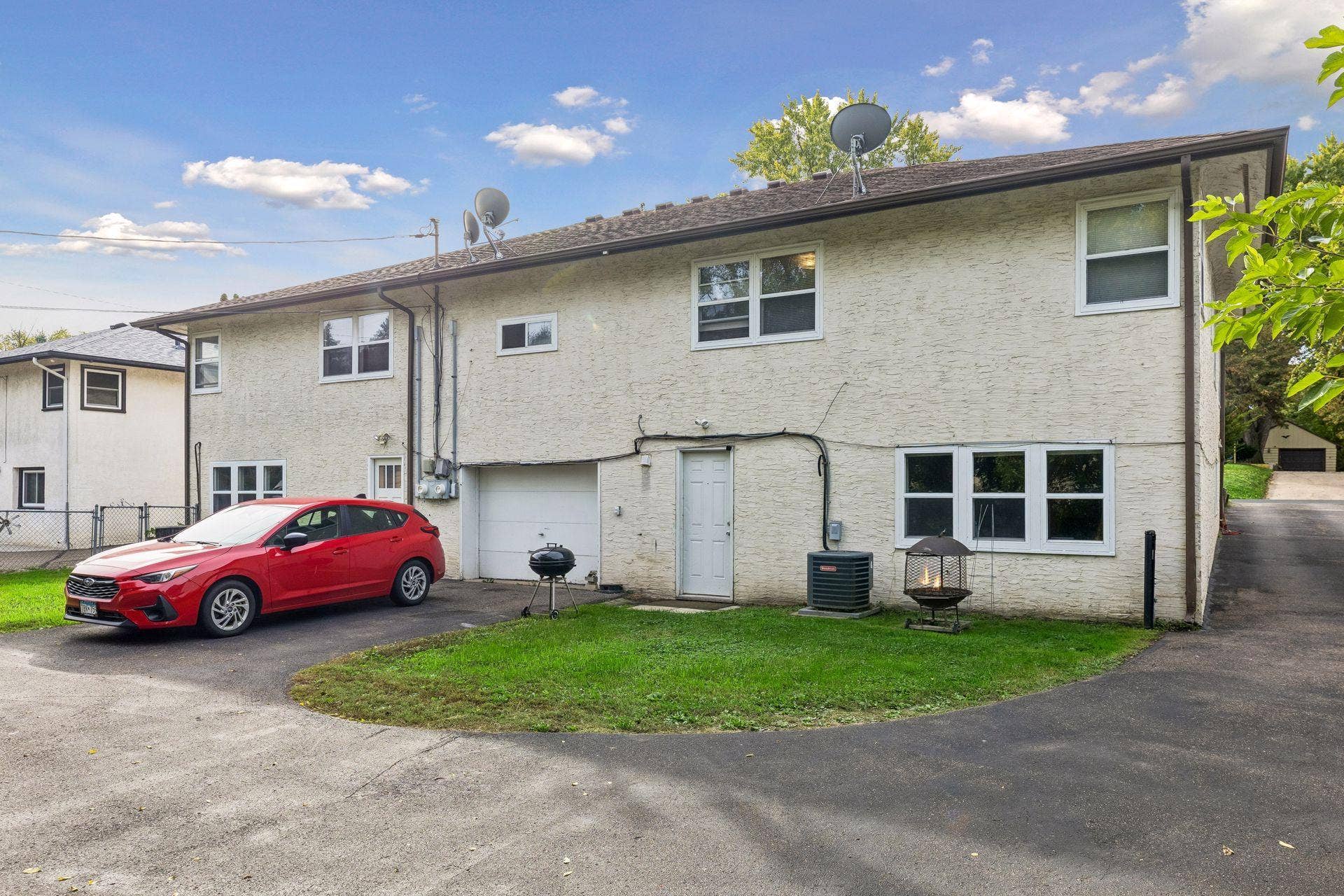1015 43 1/2 Avenue NE, Columbia Heights, MN 55421 1013 garage