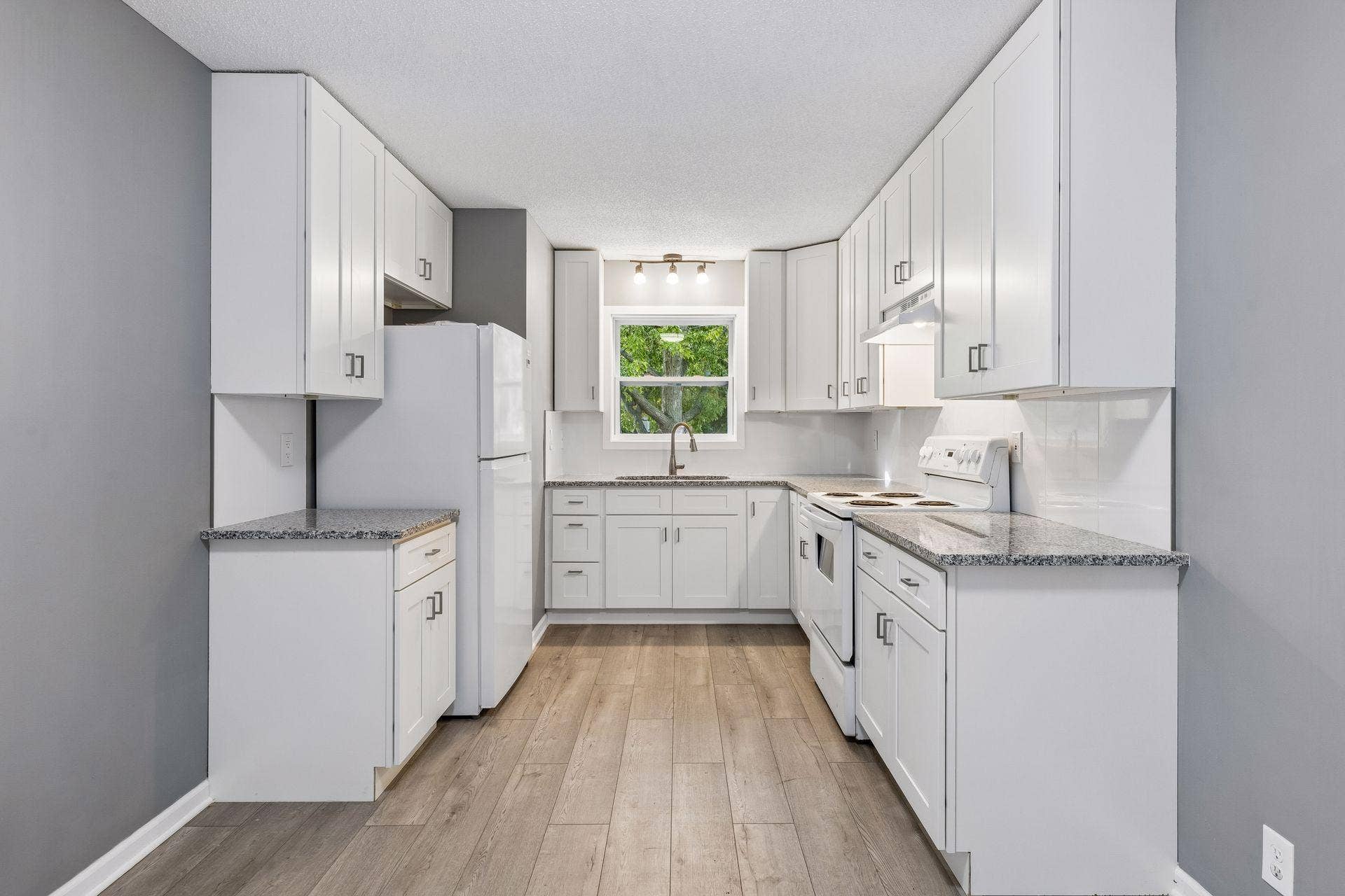 1015 43 1/2 Avenue NE, Columbia Heights, MN 55421 1015 43 1/2 Avenue NE, Columbia Heights, MN 55421