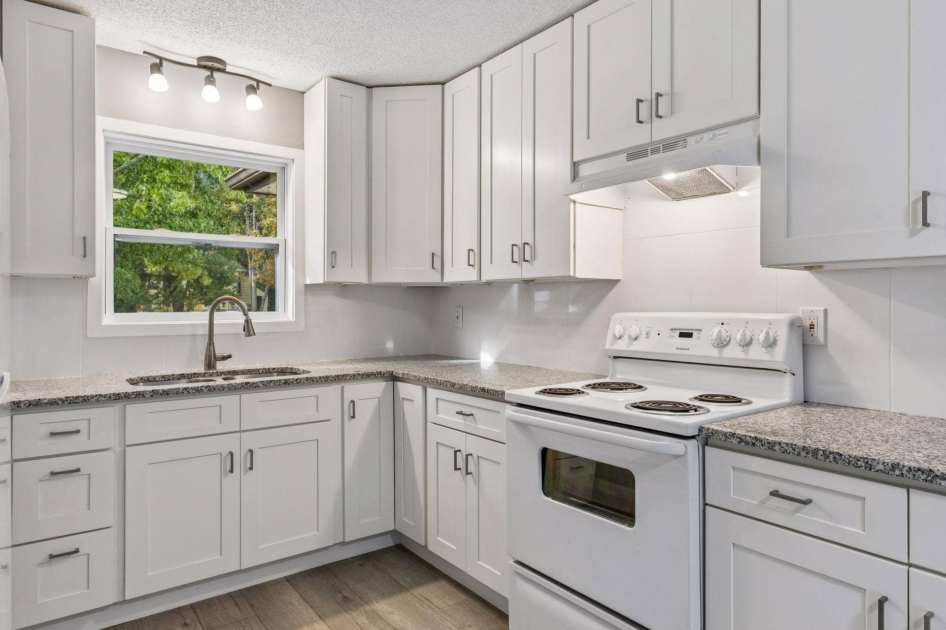 1015 43 1/2 Avenue NE, Columbia Heights, MN 55421 1015 43 1/2 Avenue NE, Columbia Heights, MN 55421