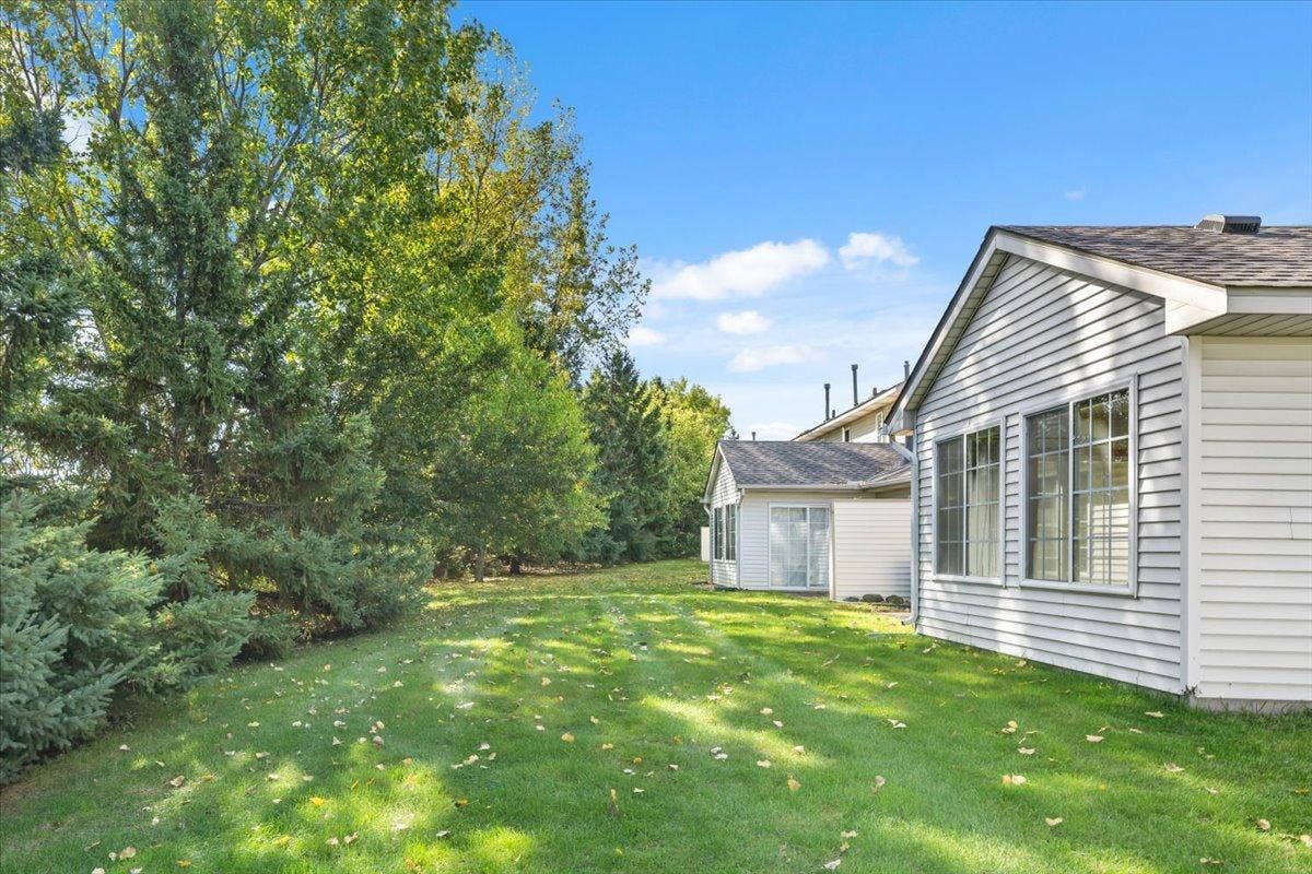 7987 Forest Boulevard, #Unit F, Woodbury, MN 55125 Backyard