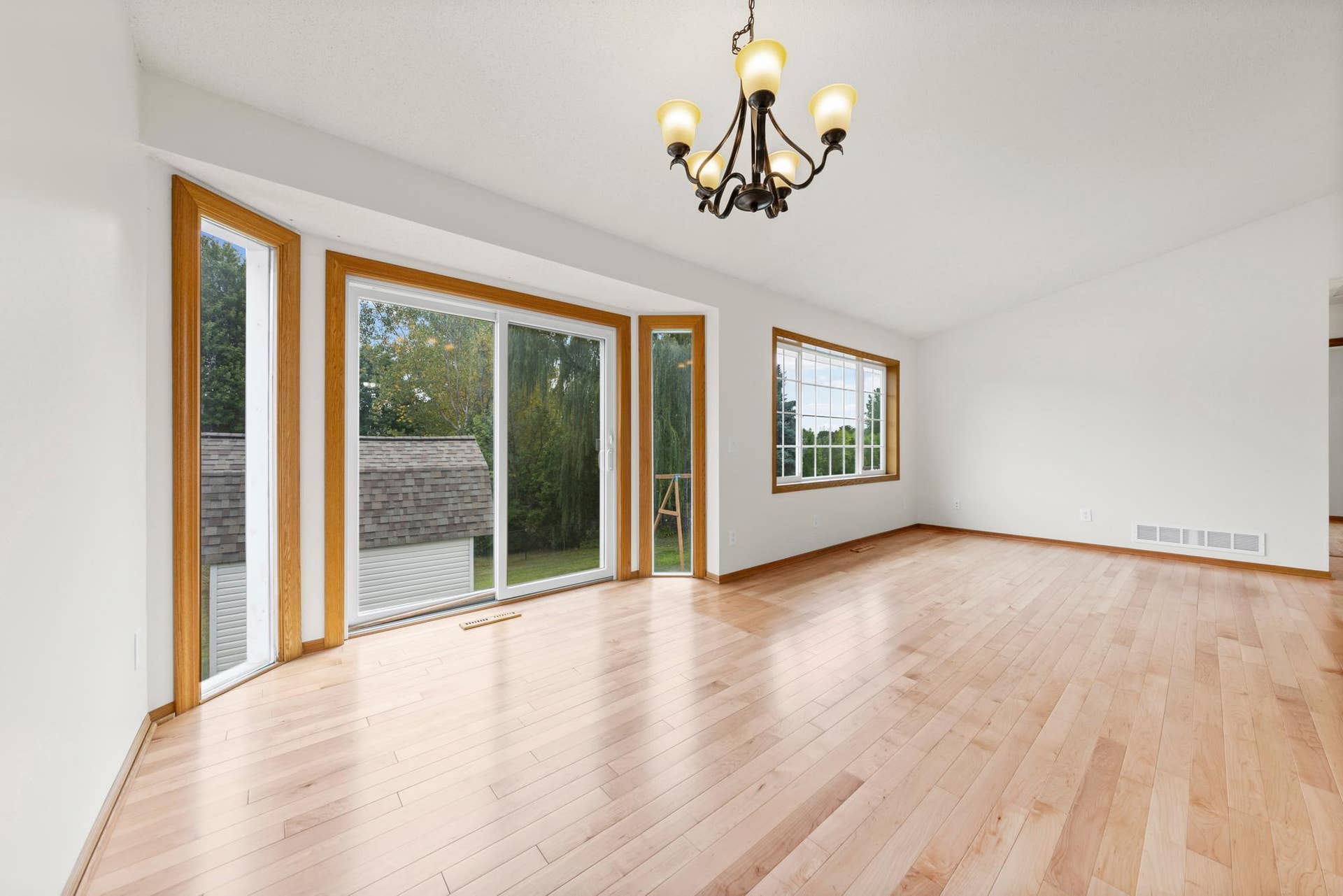 9024 Nevada Avenue N, Brooklyn Park, MN 55445 9024 Nevada Avenue N, Brooklyn Park, MN 55445