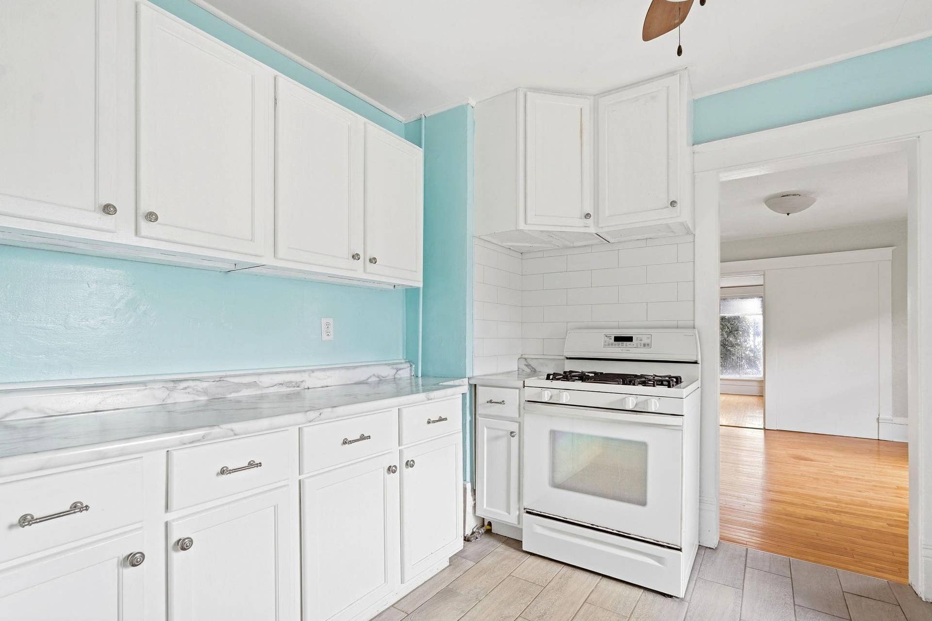 501 Newton Avenue N, 30, Minneapolis, MN 55405 Upper kitchen