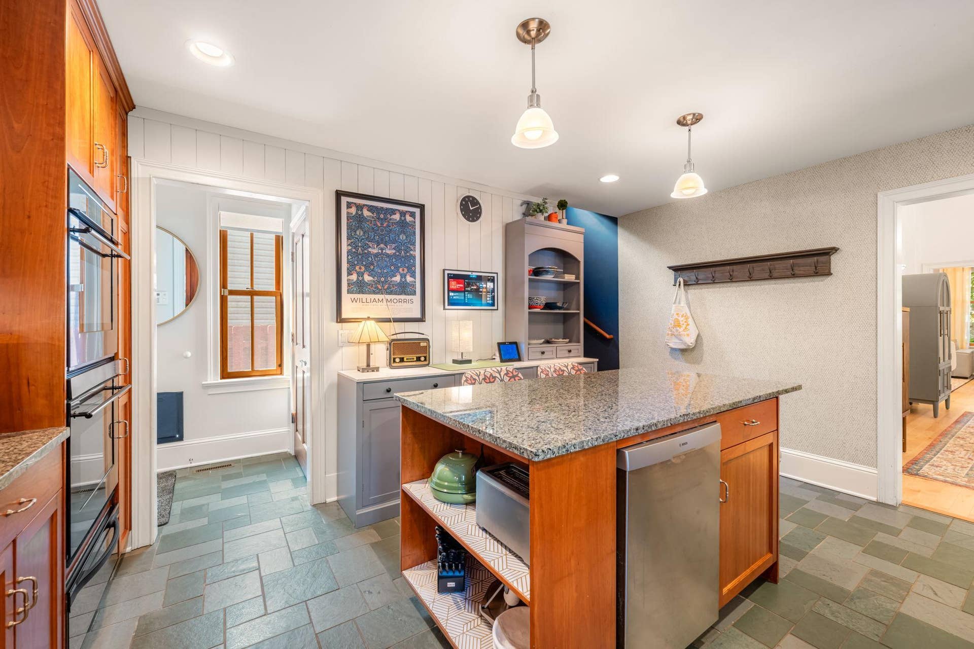 82 Leech Street, 103, Saint Paul, MN 55102