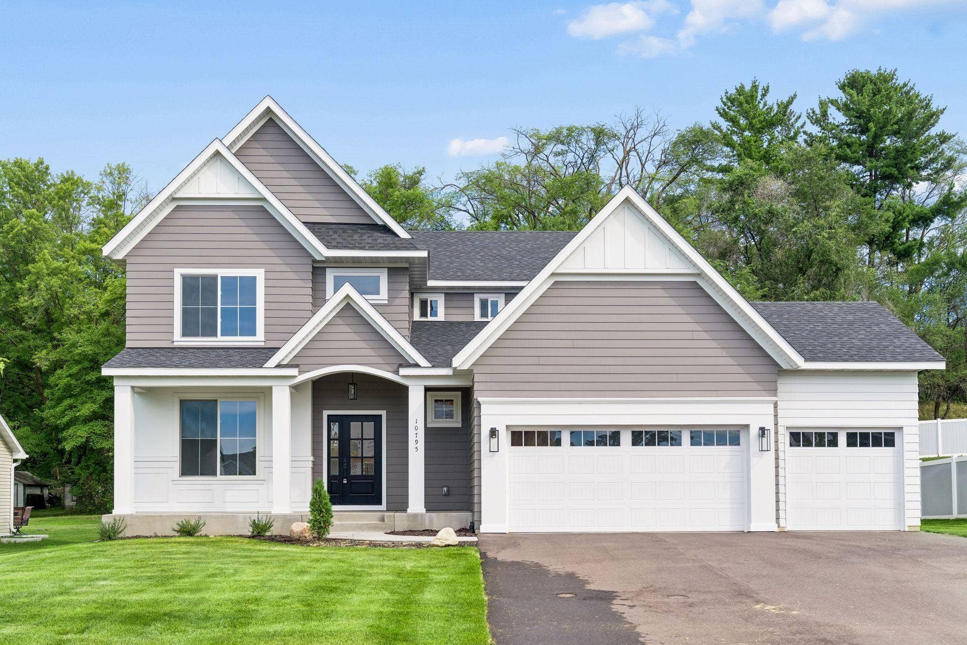 10795 191st Avenue NW, Elk River, MN 55330 10795 191st Avenue NW, Elk River, MN 55330