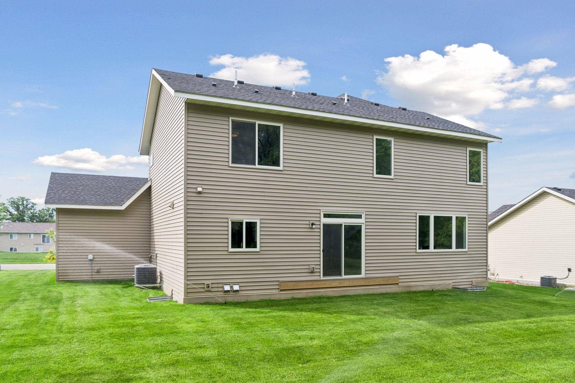 10795 191st Avenue NW, Elk River, MN 55330 10795 191st Avenue NW, Elk River, MN 55330
