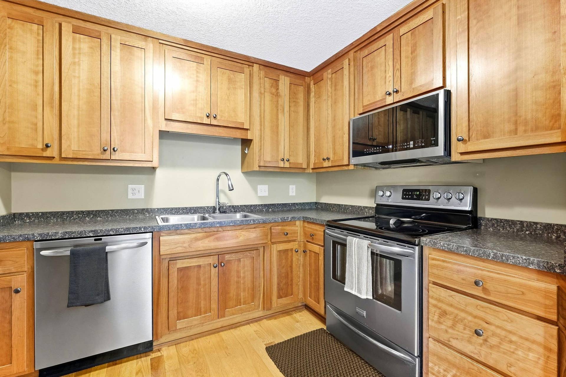 278 Morningside Circle, 88, Saint Paul, MN 55119 14-web-or-mls-278-Morningside-Cir-14.jpg