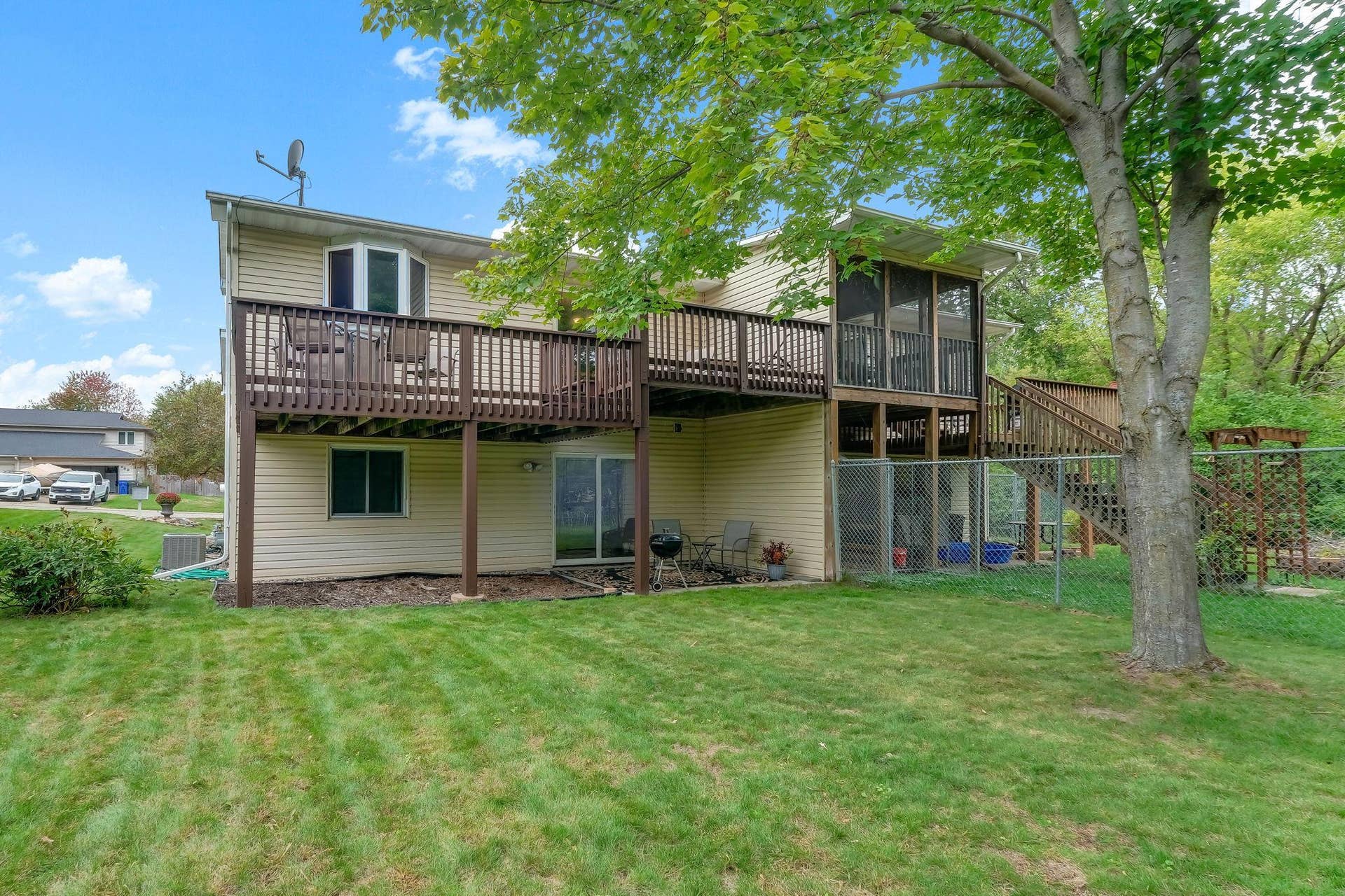 278 Morningside Circle, 88, Saint Paul, MN 55119 35-web-or-mls-278-Morningside-Cir-35.jpg