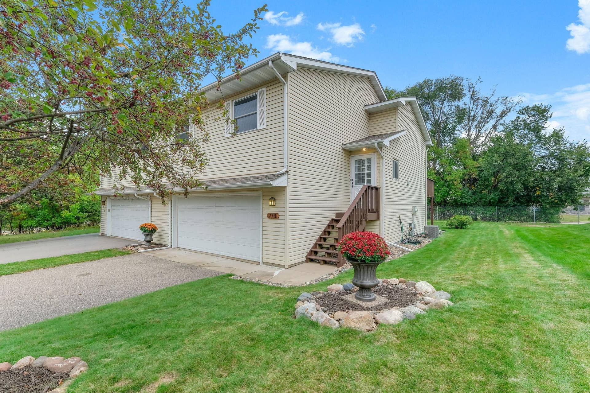 278 Morningside Circle, 88, Saint Paul, MN 55119 1-web-or-mls-278-Morningside-Cir-05.jpg