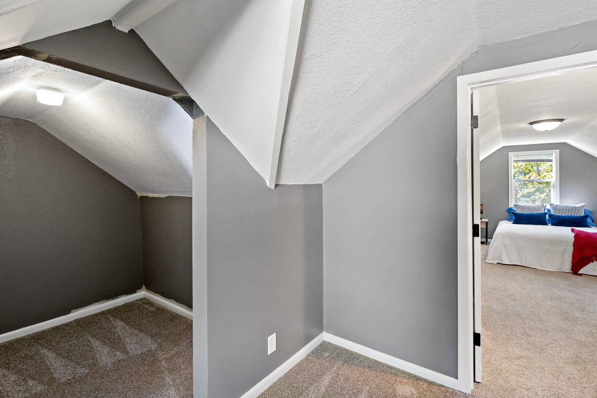 63 Iowa Avenue W, 97, Saint Paul, MN 55117 Oversized walk-in closet providing an abundance of storage space