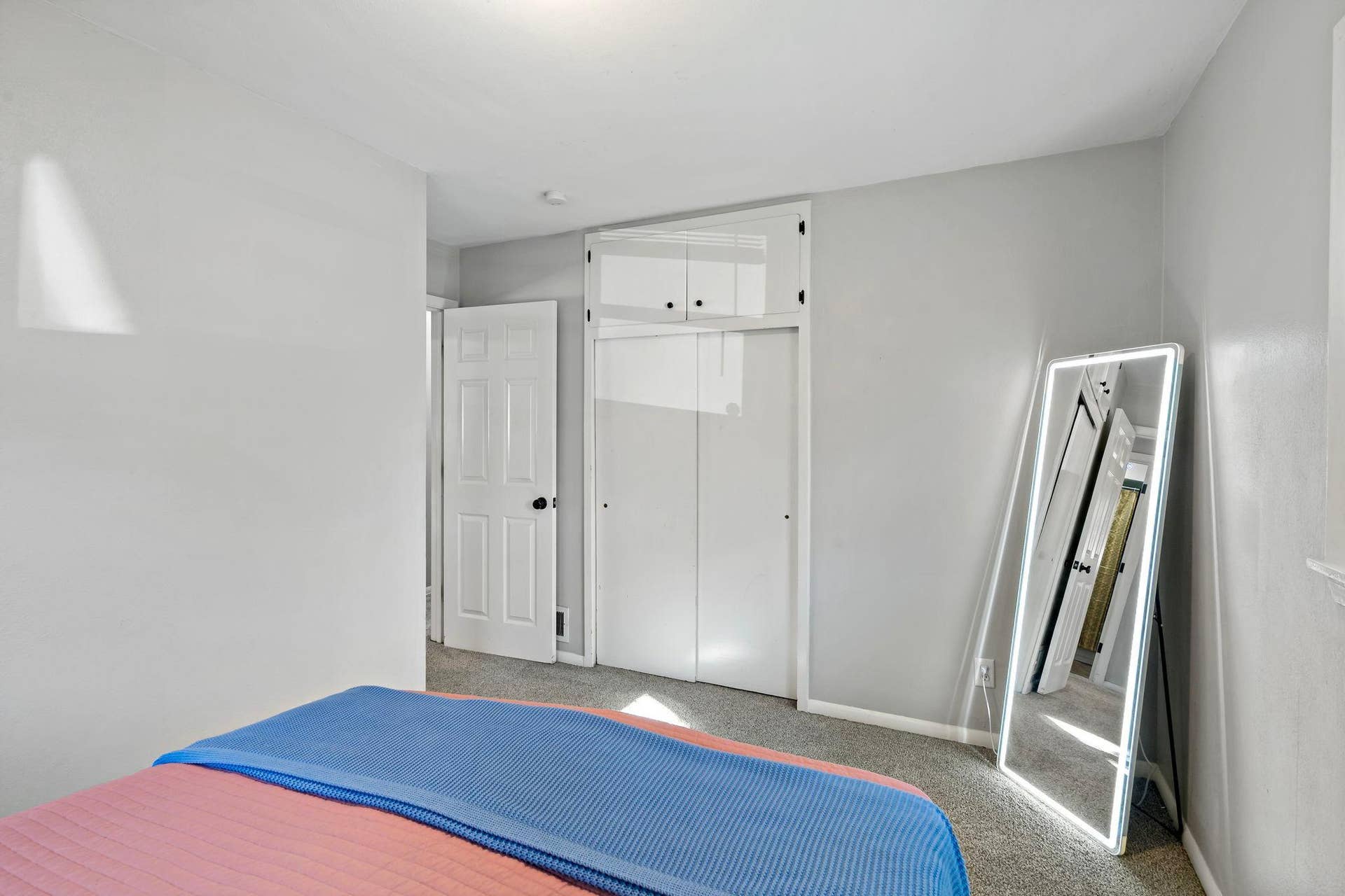 63 Iowa Avenue W, 97, Saint Paul, MN 55117 21-web-or-mls-63 Iowa Ave W St Paul MN_0025.jpg