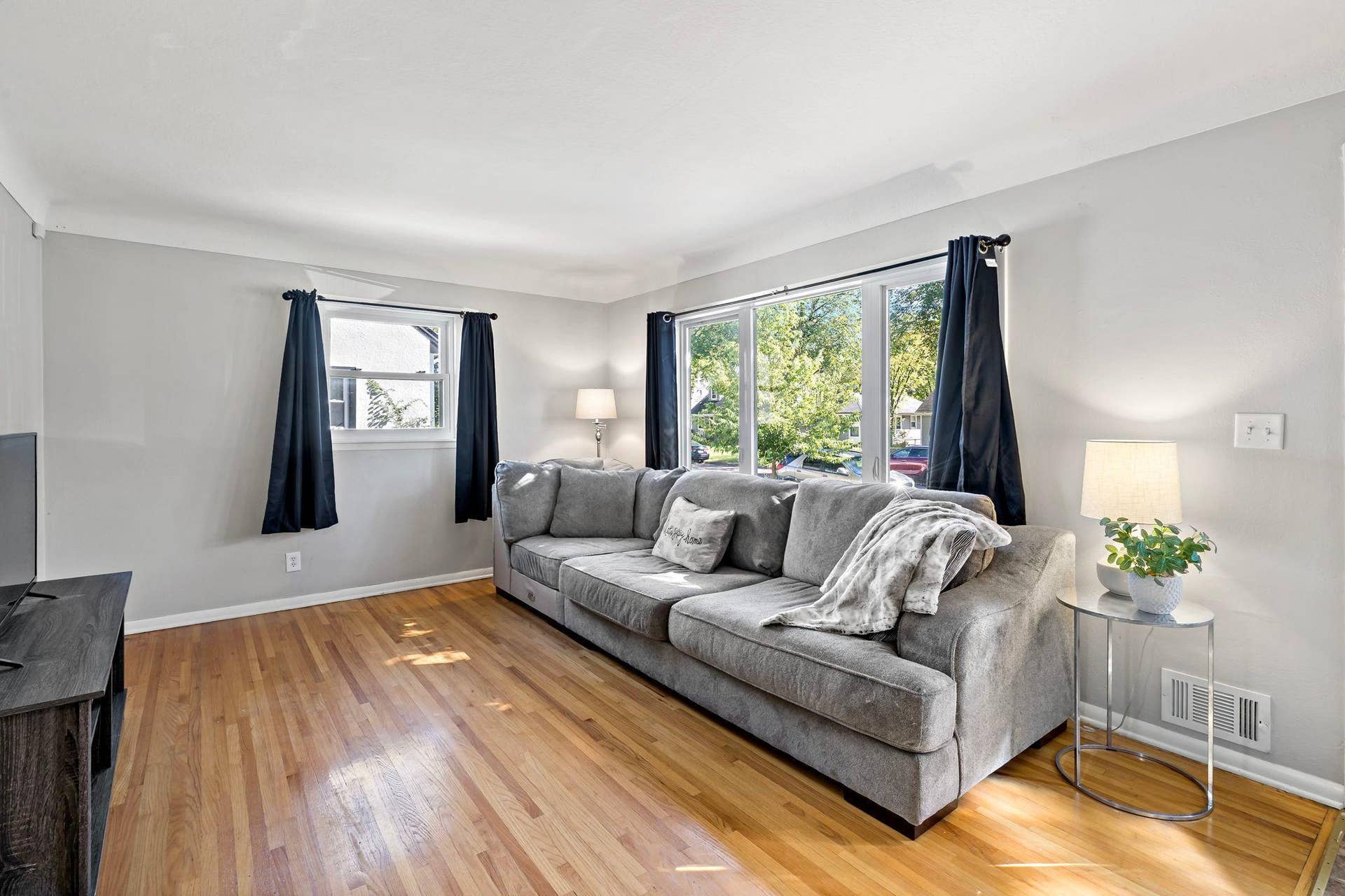 63 Iowa Avenue W, 97, Saint Paul, MN 55117 12-web-or-mls-63 Iowa Ave W St Paul MN_0016.jpg