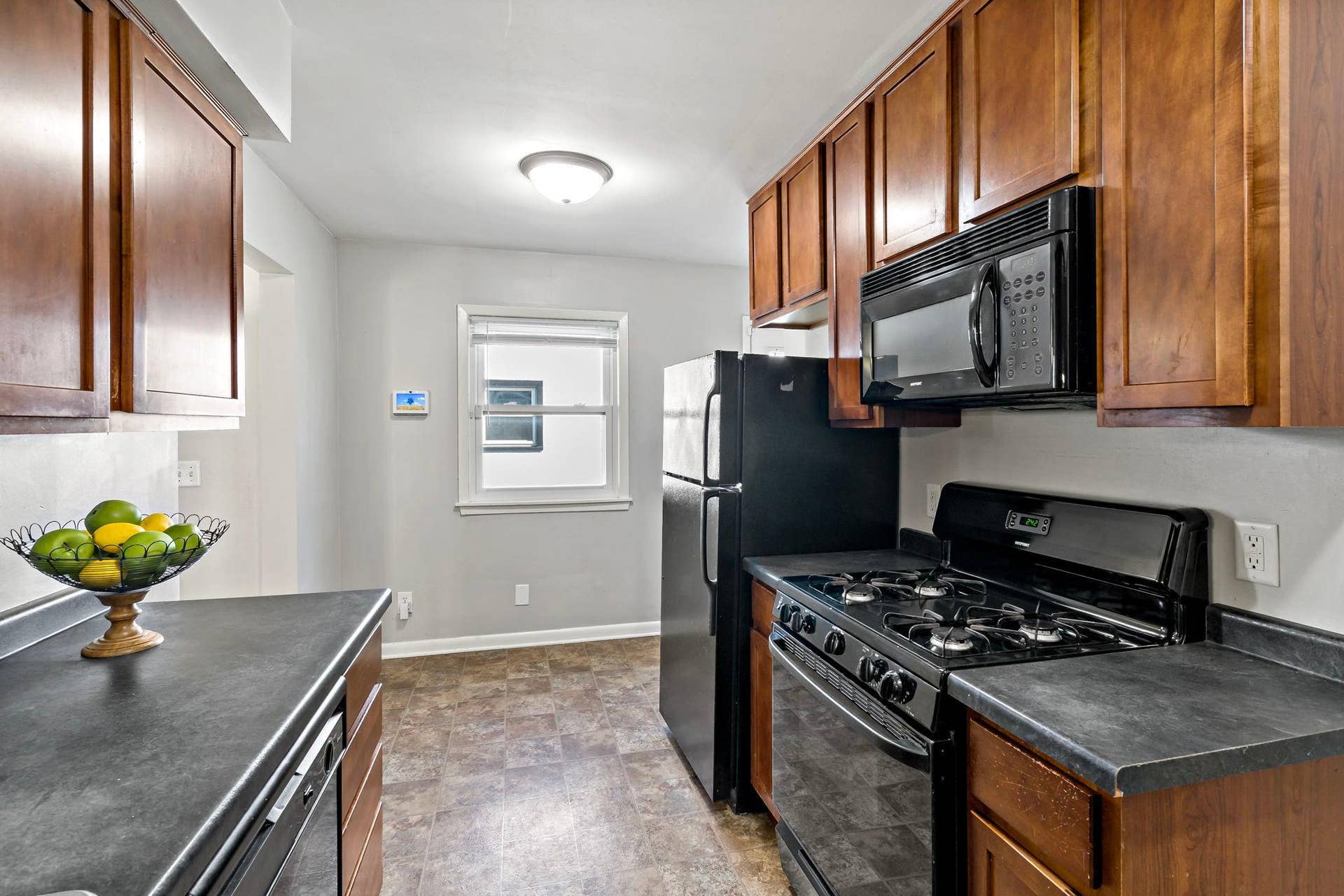 63 Iowa Avenue W, 97, Saint Paul, MN 55117 38-web-or-mls-63 Iowa Ave W St Paul MN_0042.jpg
