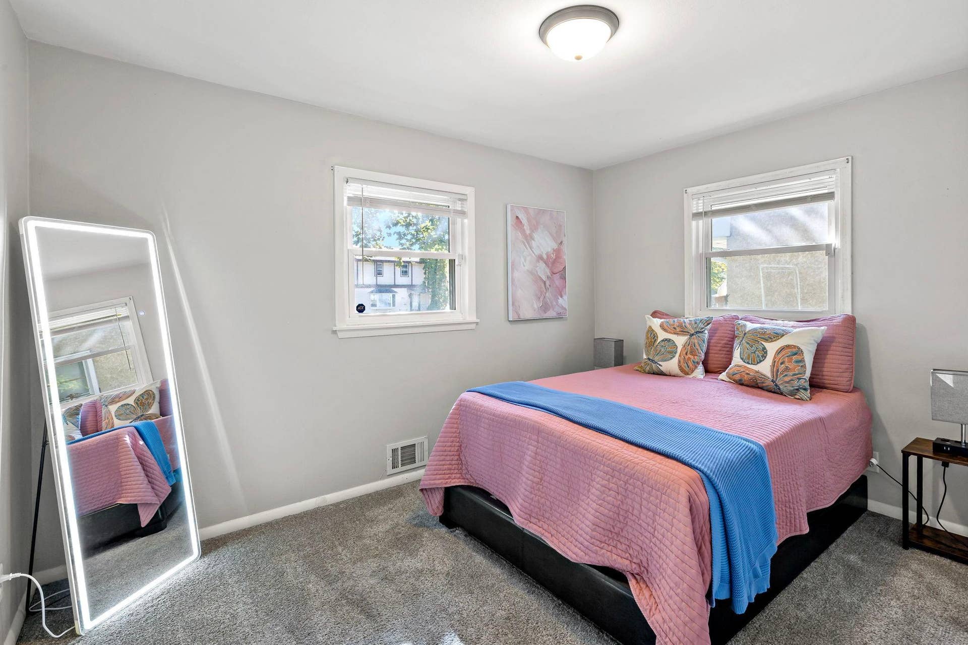 63 Iowa Avenue W, 97, Saint Paul, MN 55117 19-web-or-mls-63 Iowa Ave W St Paul MN_0023.jpg