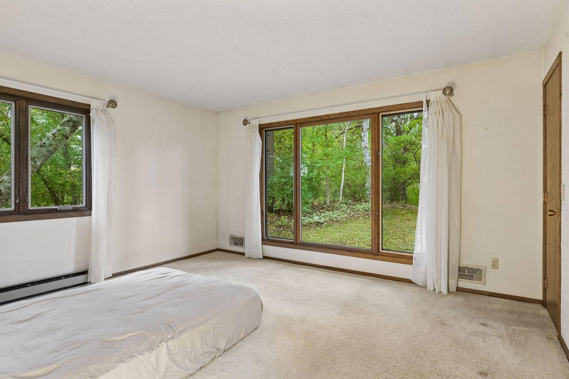 11650 Dellwood Road N, Stillwater, MN 55082 11650 Dellwood Road N, Stillwater, MN 55082