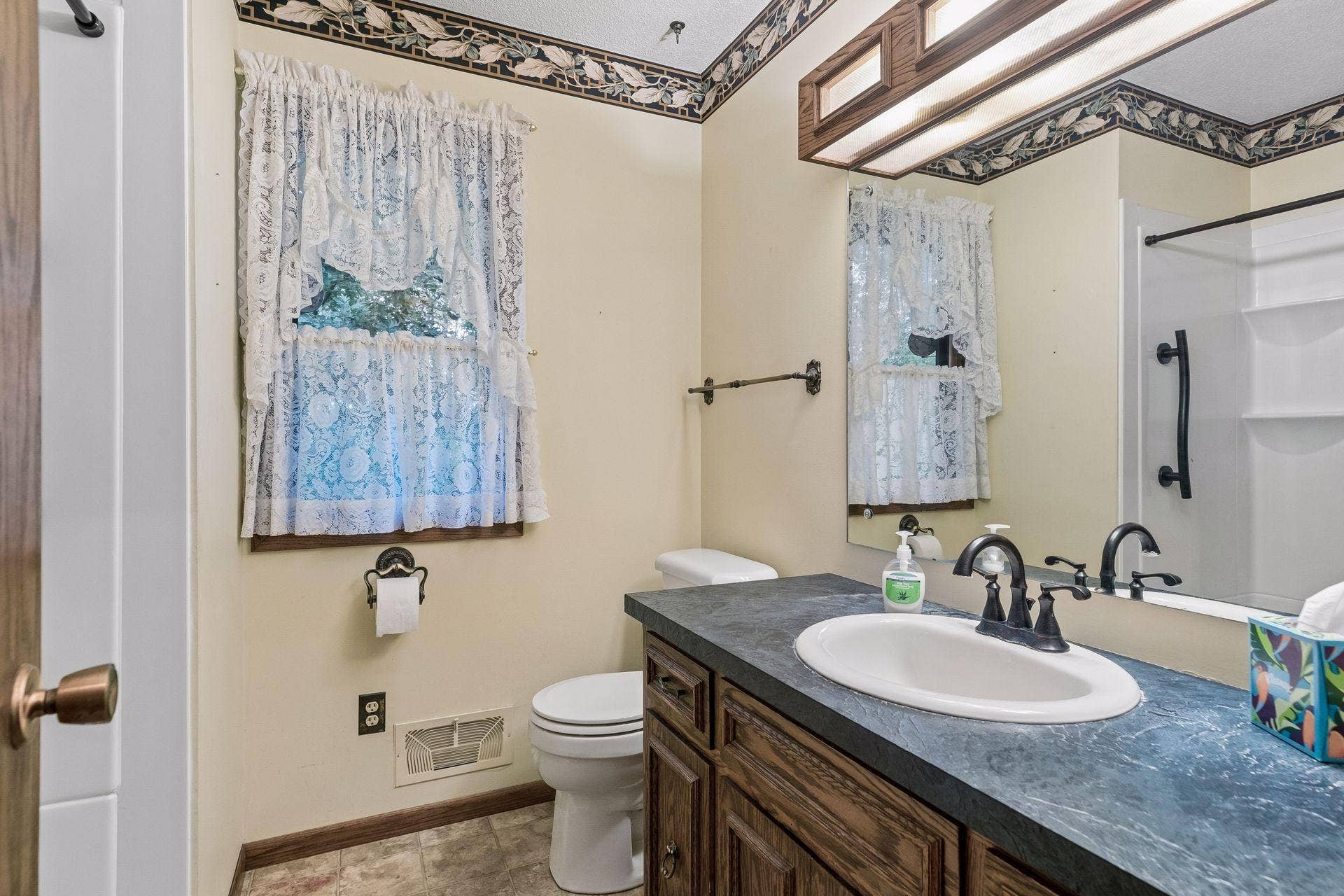 11650 Dellwood Road N, Stillwater, MN 55082 11650 Dellwood Road N, Stillwater, MN 55082
