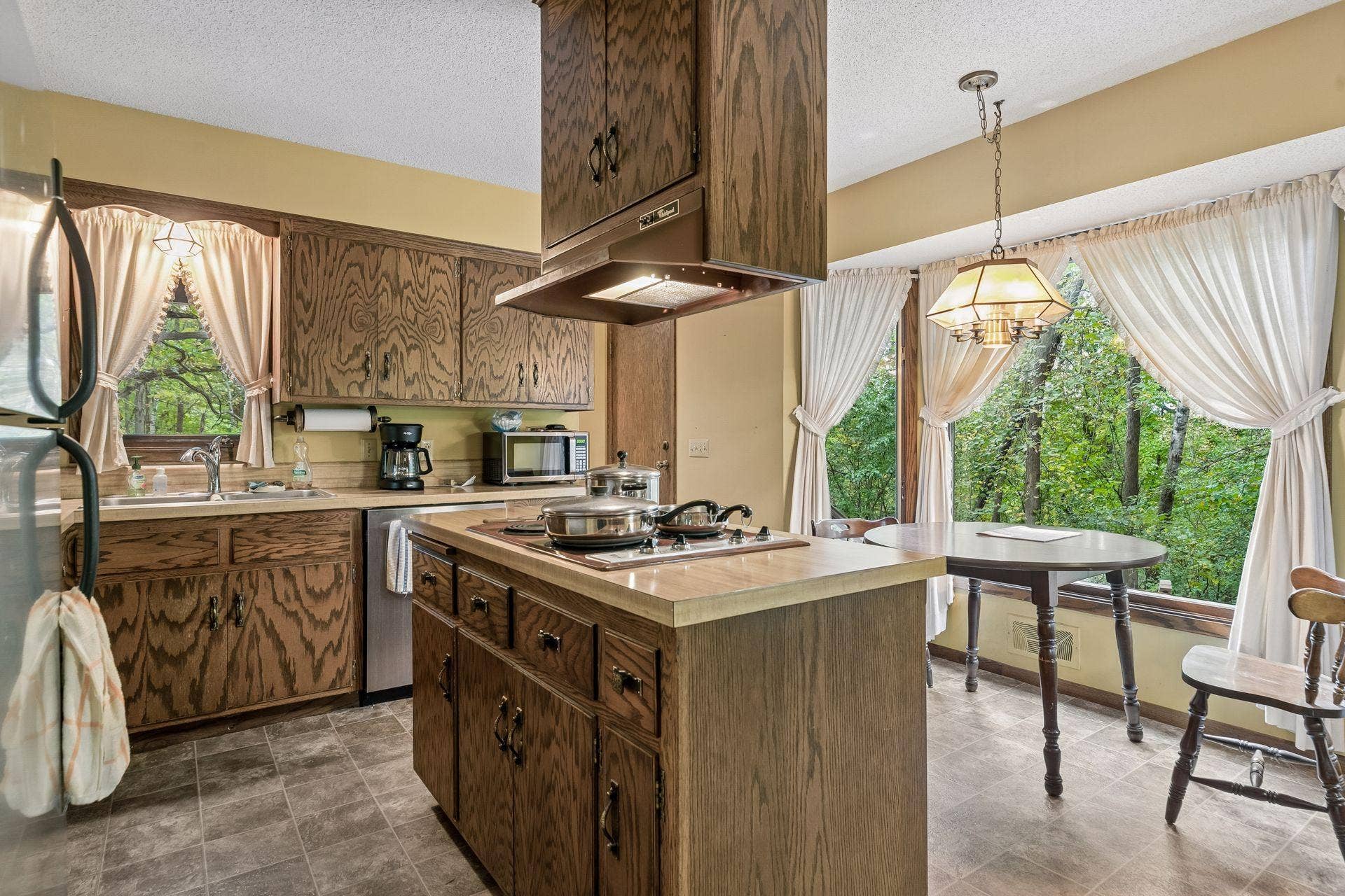 11650 Dellwood Road N, Stillwater, MN 55082 11650 Dellwood Road N, Stillwater, MN 55082