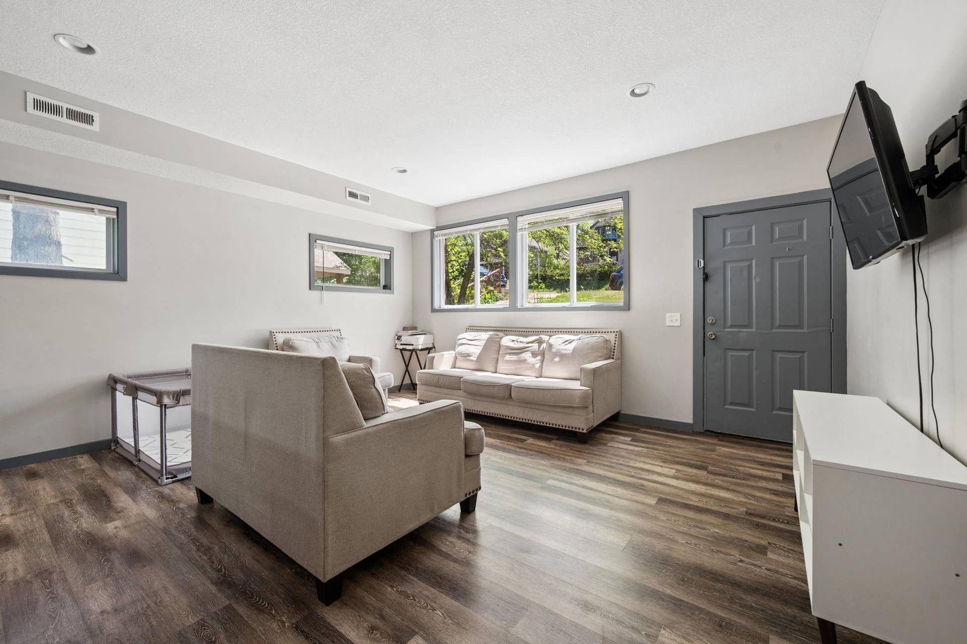 211 Belvidere Street E, 104, Saint Paul, MN 55107 37-web-or-mls-FSF_1511.jpg