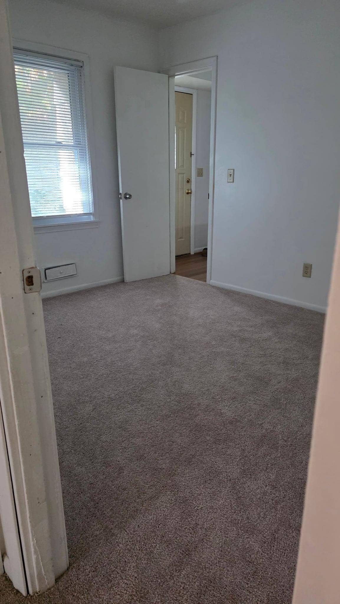 2806 Emerson Avenue N, 31, Minneapolis, MN 55411 2806 Emerson 11.jpg