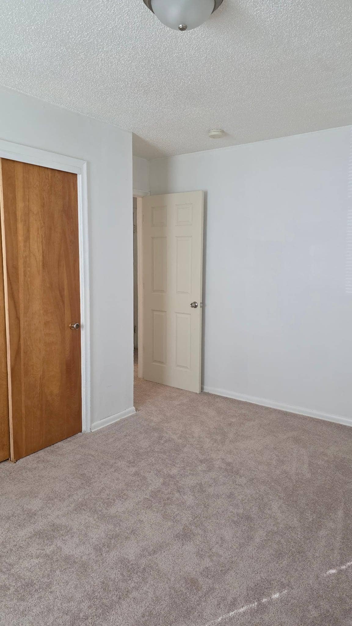 2806 Emerson Avenue N, 31, Minneapolis, MN 55411 2806 Emerson 8.jpg